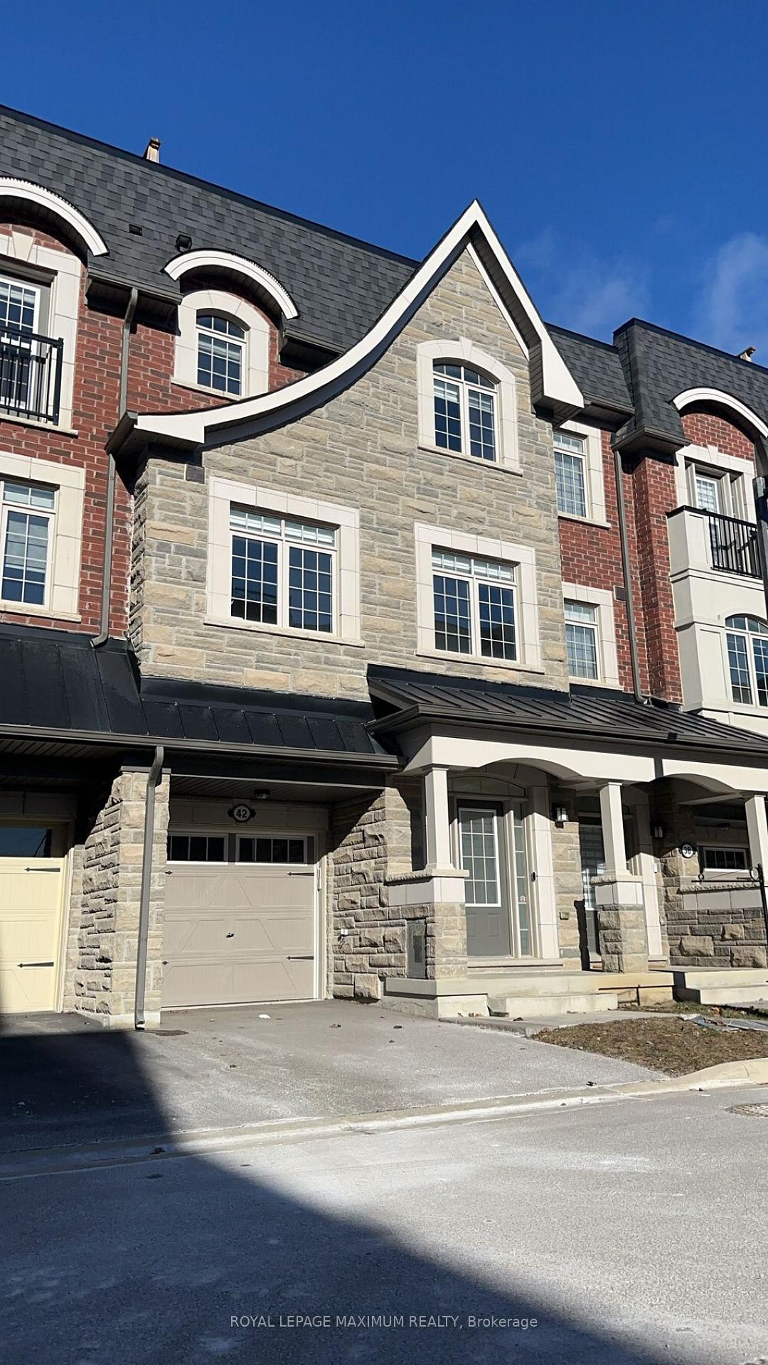 Photo 1 of 42 Ingleside Street, Vaughan, East Woodbridge — HOMEH