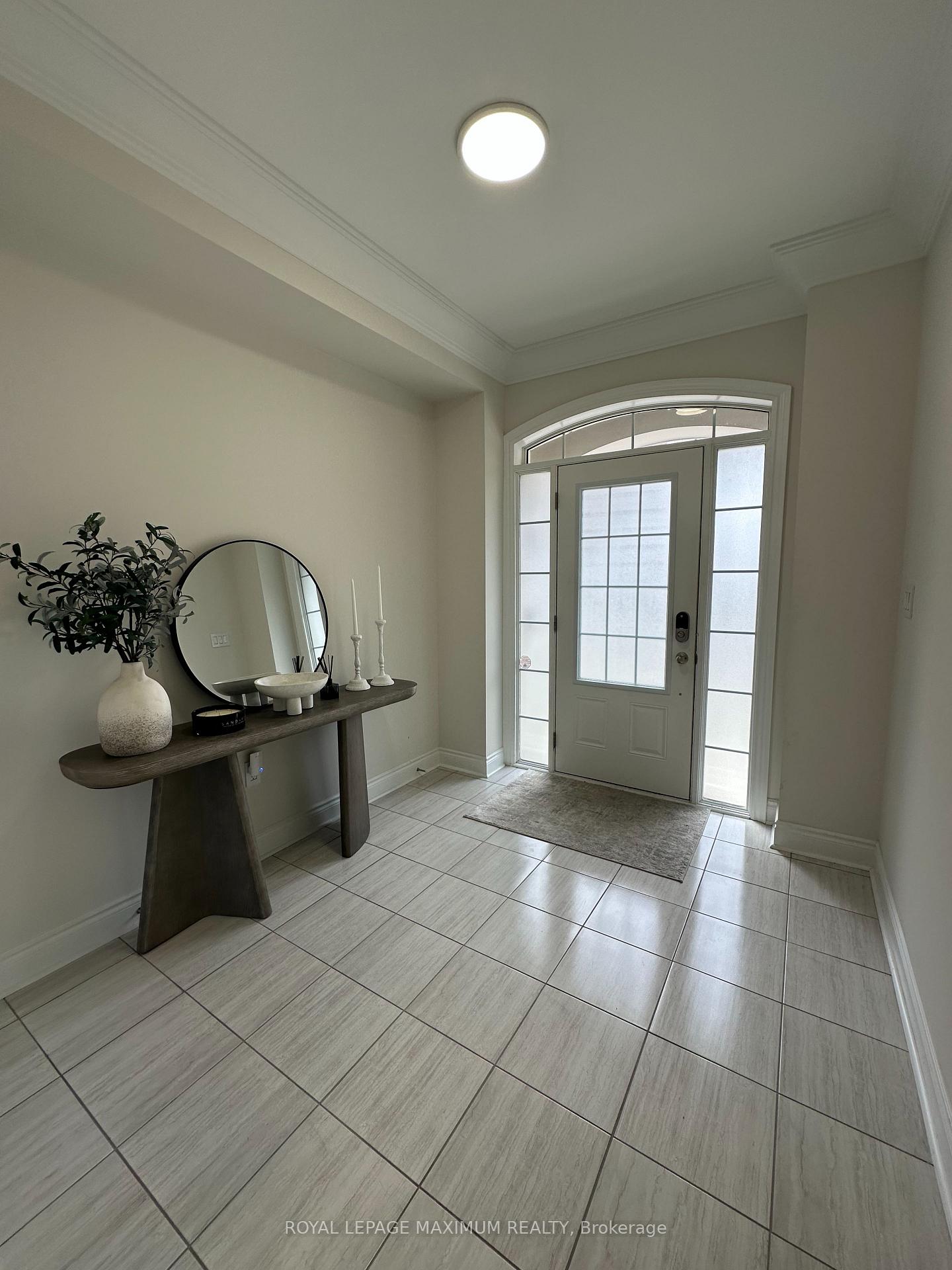 Photo 2 of 42 Ingleside Street, Vaughan, East Woodbridge — HOMEH