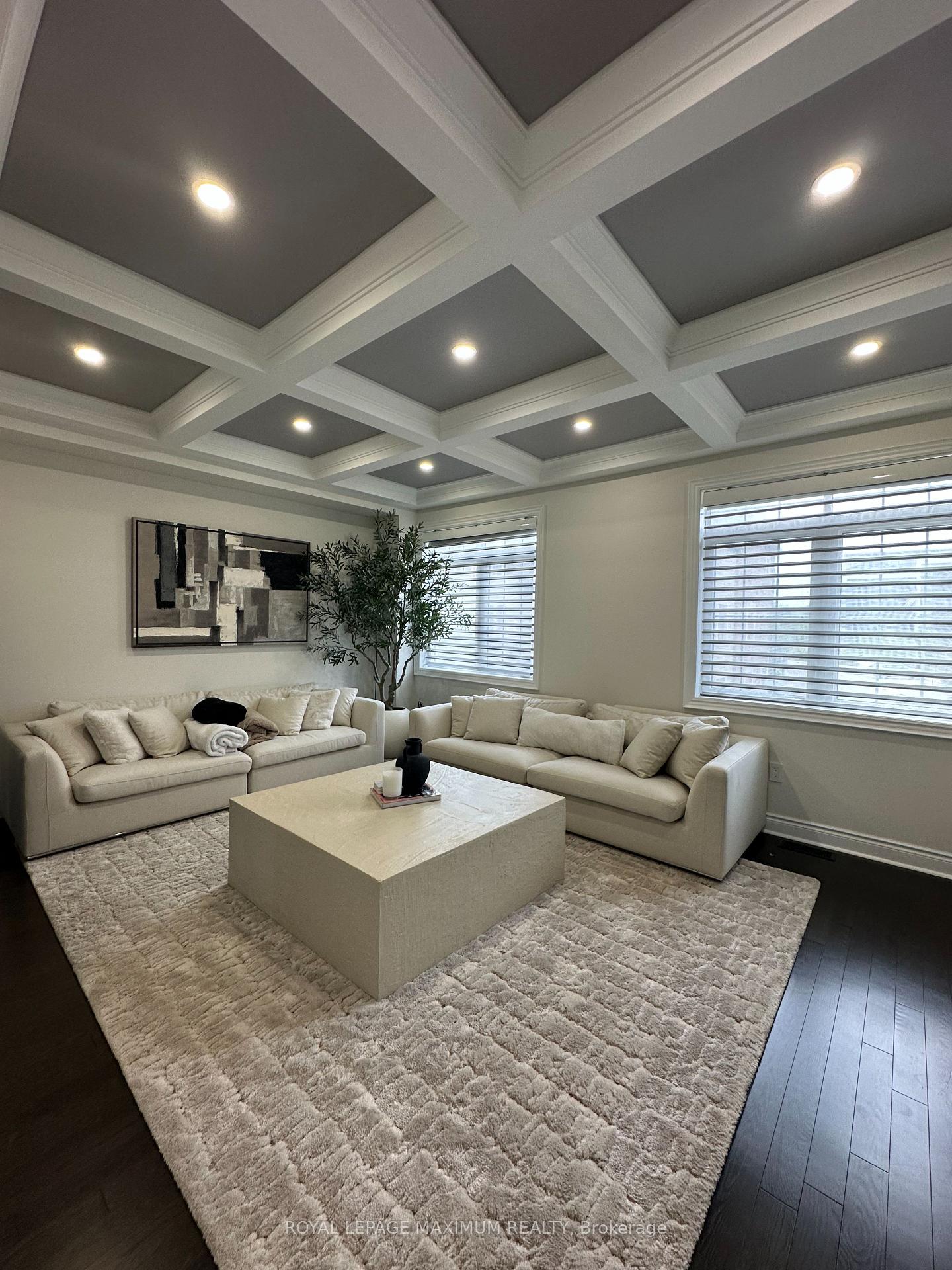 Photo 4 of 42 Ingleside Street, Vaughan, East Woodbridge — HOMEH