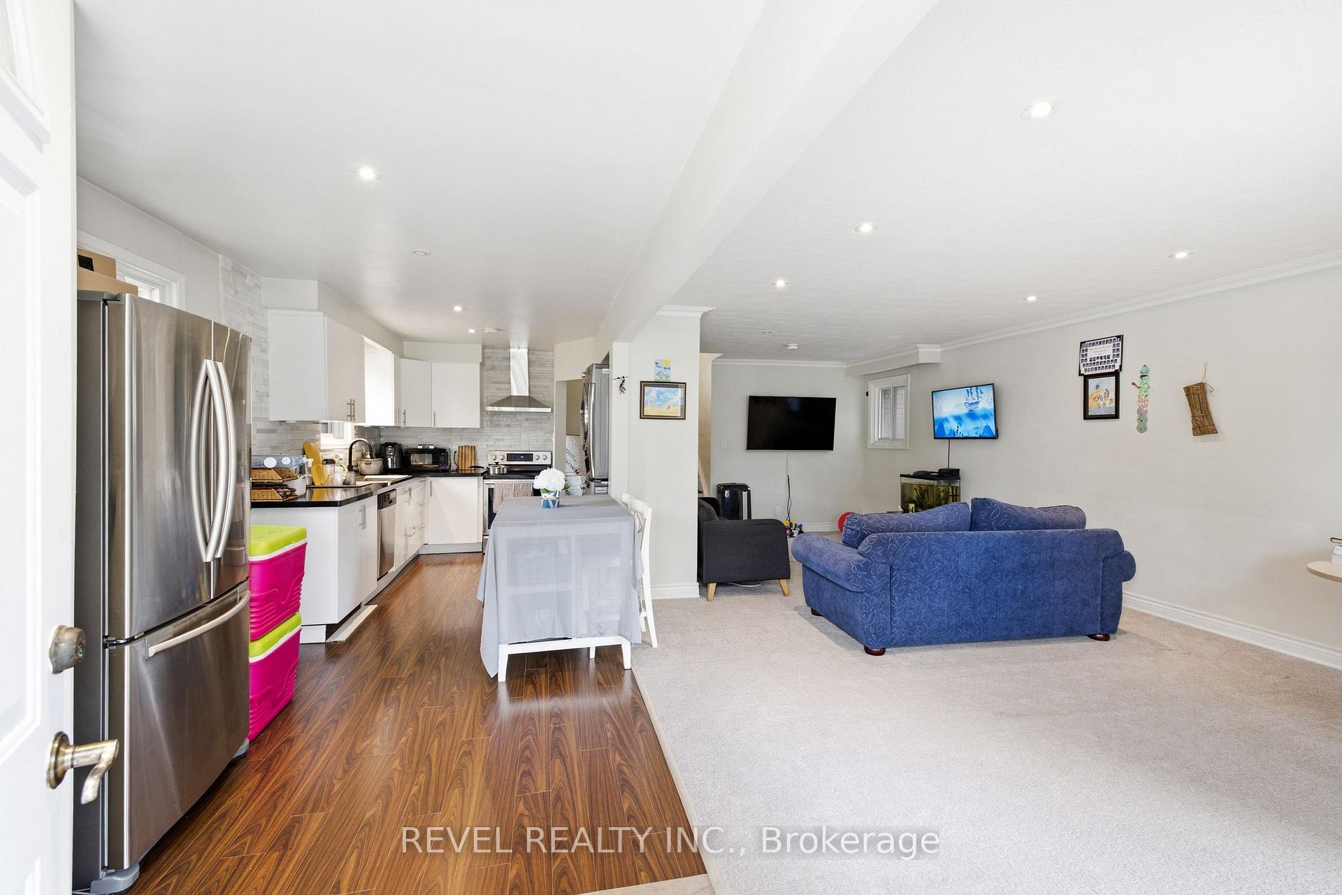 Photo 5 of 17 Amberjack Boulevard, Scarborough, Woburn — HOMEH