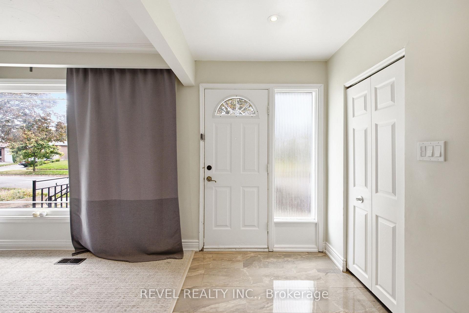 Photo 6 of 17 Amberjack Boulevard, Scarborough, Woburn — HOMEH