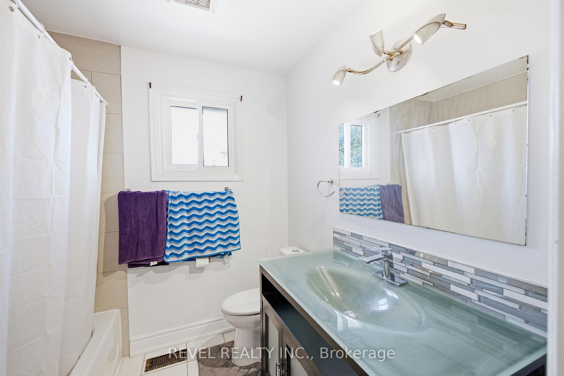 Photo 16 of 17 Amberjack Boulevard, Scarborough, Woburn — HOMEH