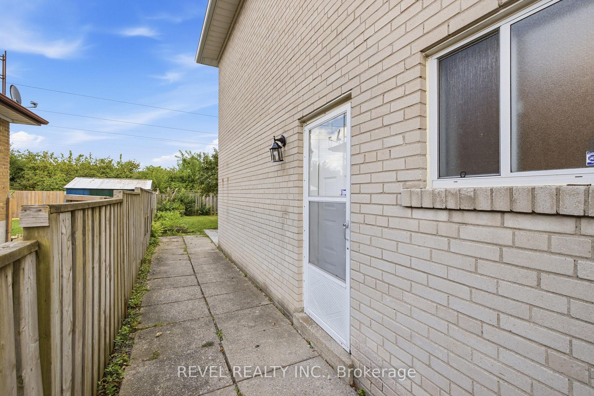 Photo 18 of 17 Amberjack Boulevard, Scarborough, Woburn — HOMEH