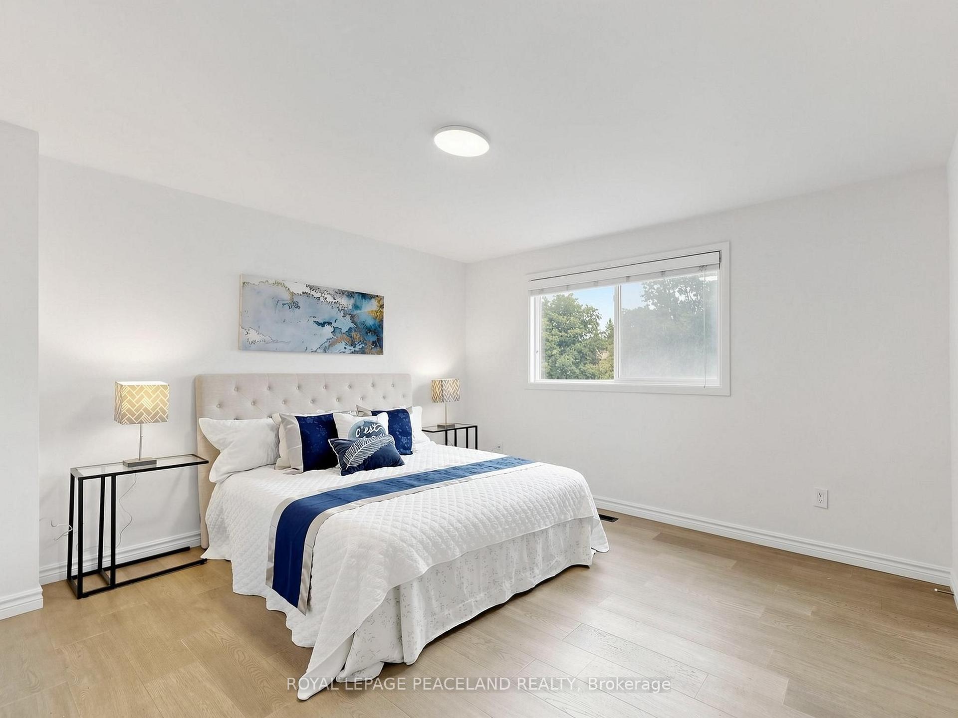 Photo 18 of 3 Newport Way, Markham, Thornhill — HOMEH
