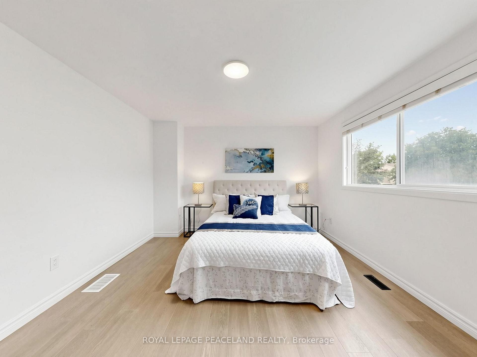 Photo 19 of 3 Newport Way, Markham, Thornhill — HOMEH