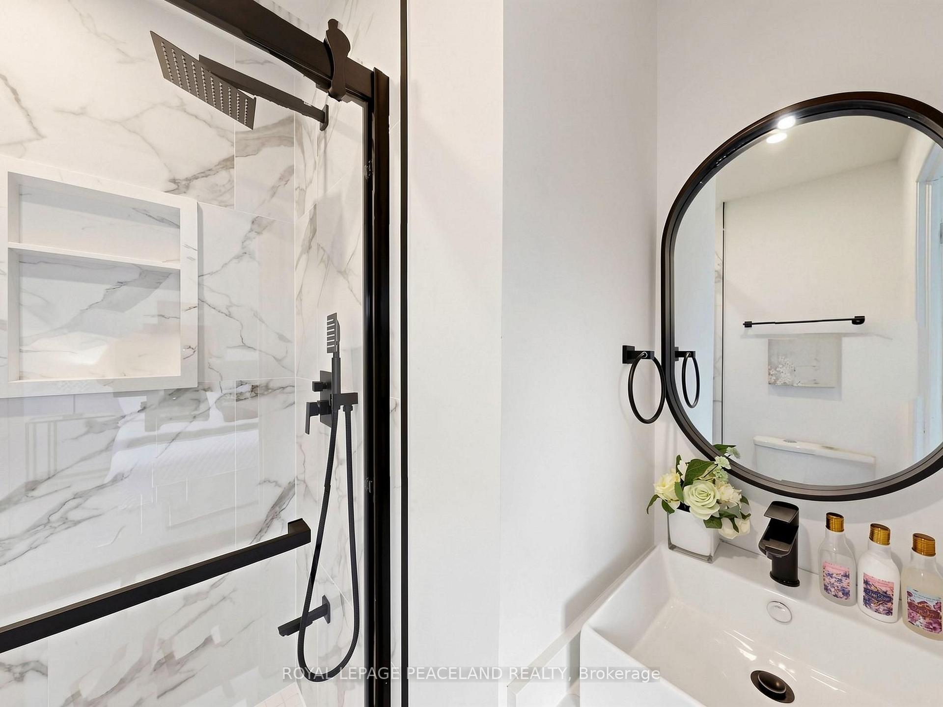 Photo 23 of 3 Newport Way, Markham, Thornhill — HOMEH