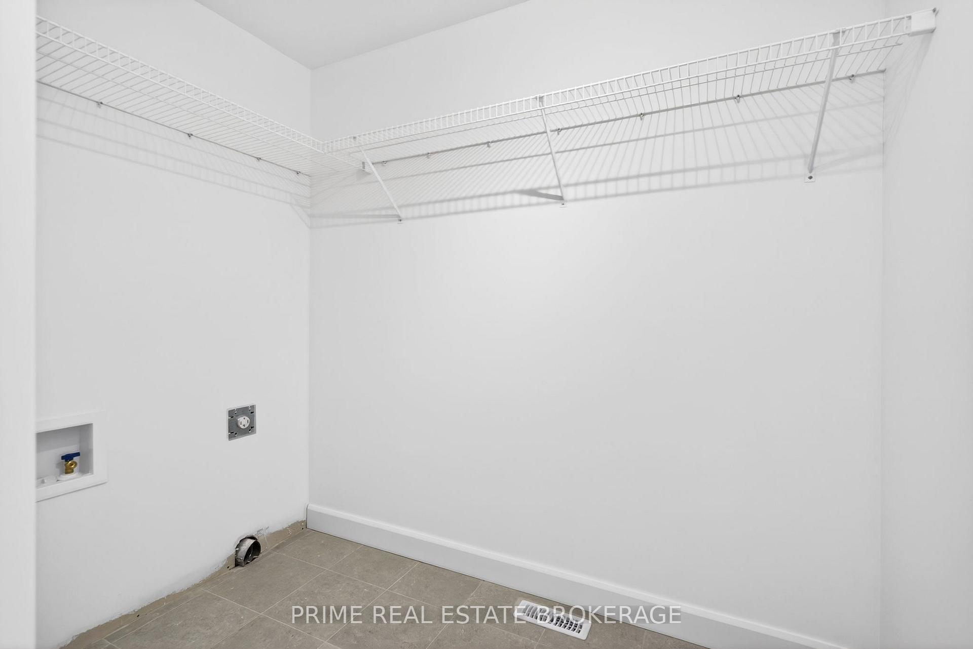 Photo 15 of Unit 5, 177 Chestnut Street, Lucan Biddulph, Lucan — HOMEH
