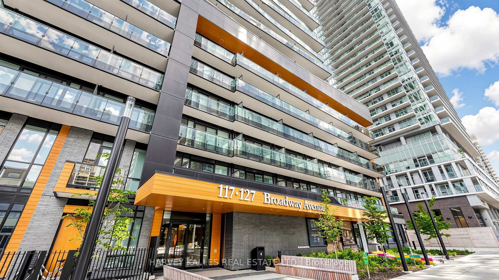 Photo 2 of Unit 3113, 127 Broadway Avenue, Toronto, Mount Pleasant West — HOMEH