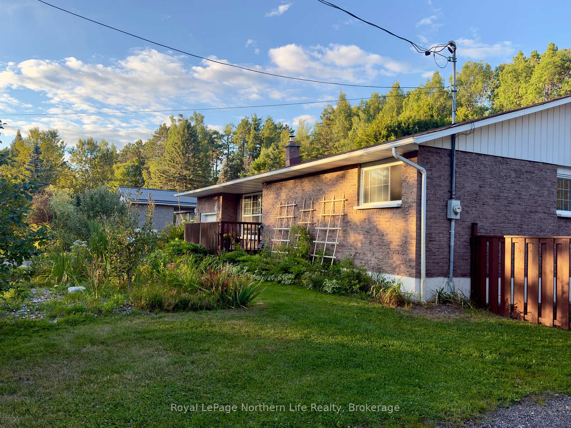 Photo 3 of 87 Ridgemount Drive, East Ferris, Corbeil — HOMEH