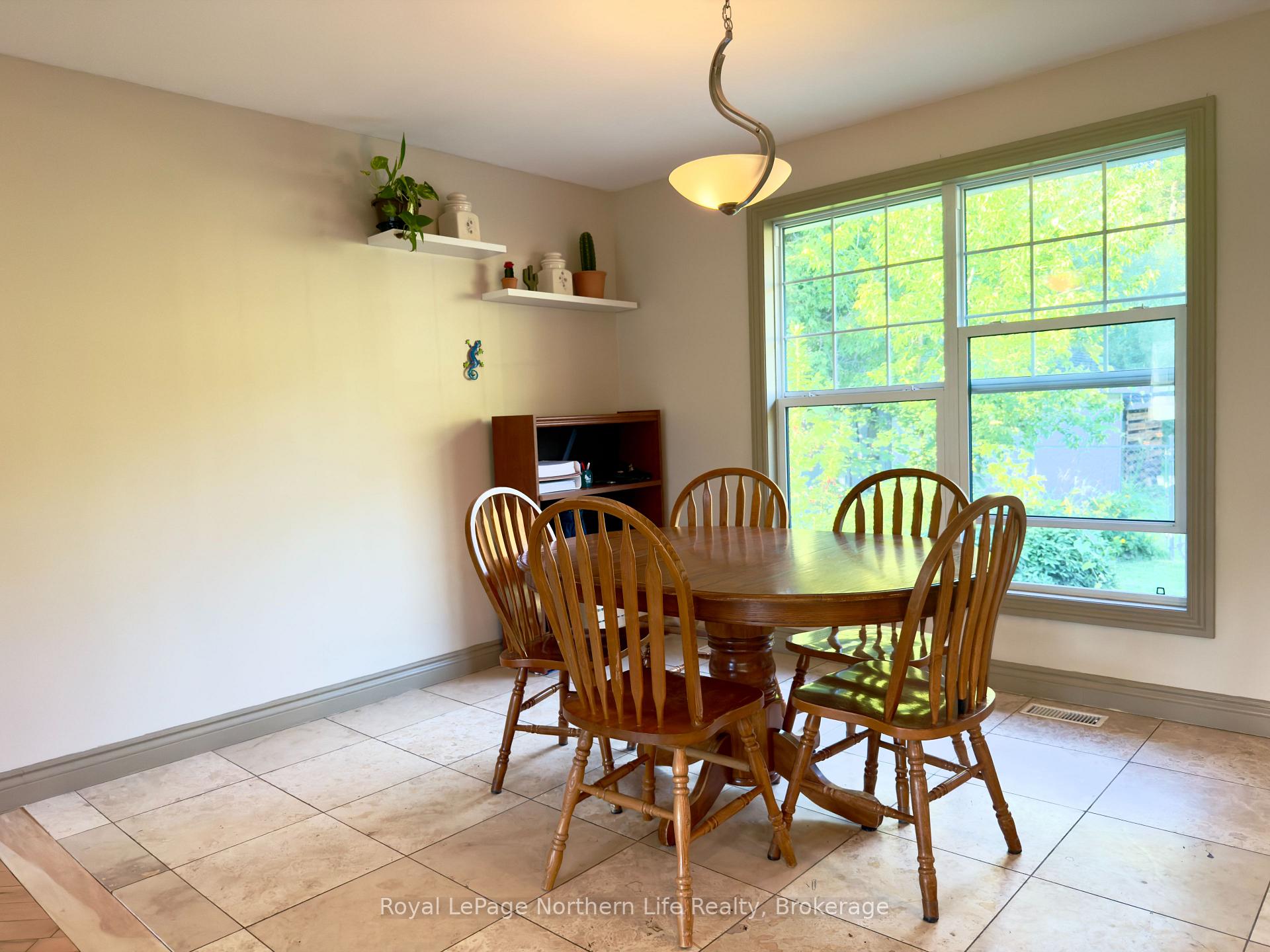 Photo 15 of 87 Ridgemount Drive, East Ferris, Corbeil — HOMEH
