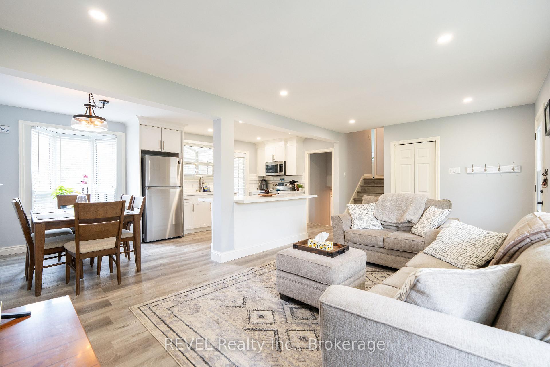 Photo 6 of 4480 Queensway Gardens, Niagara Falls, Morrison — HOMEH