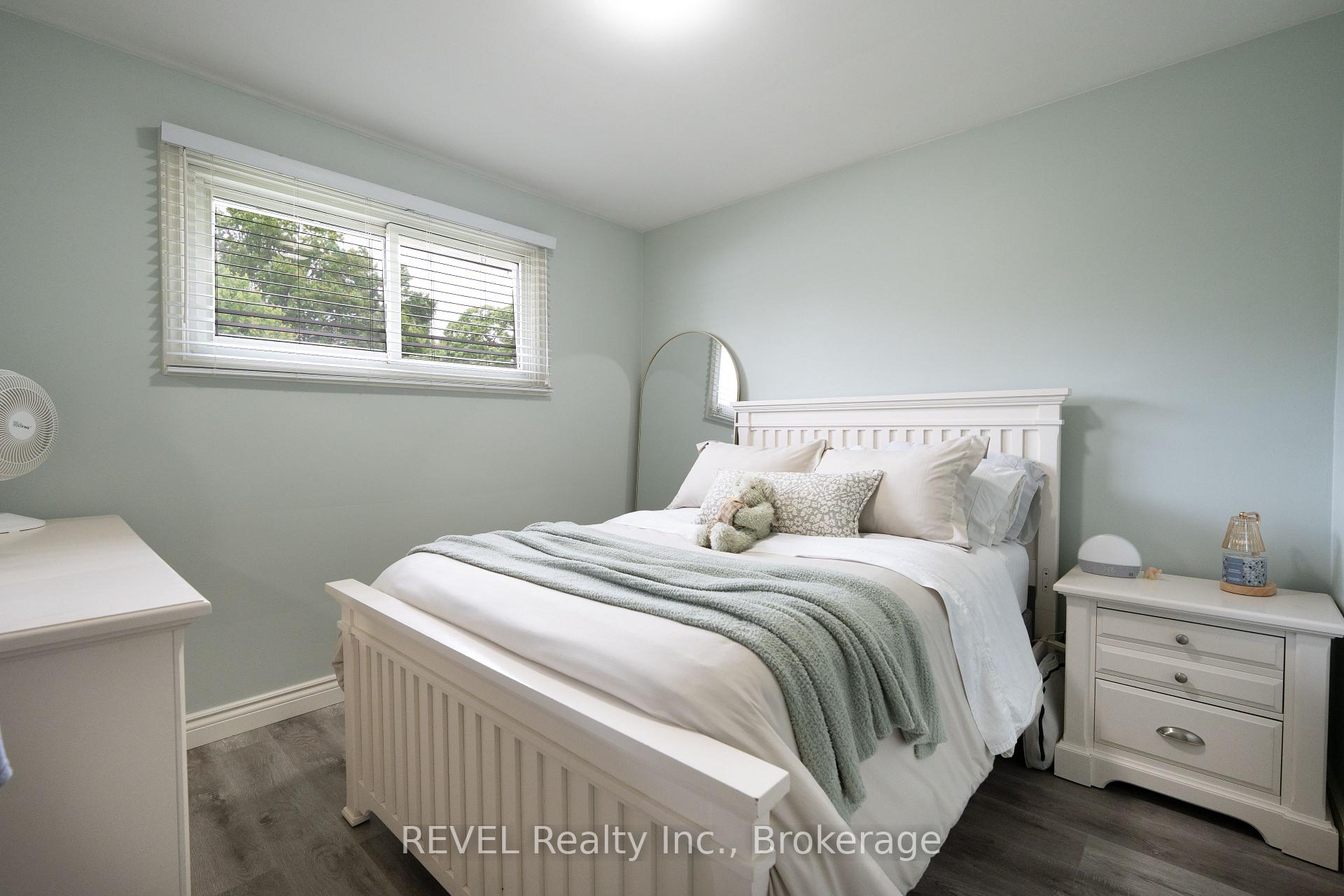 Photo 13 of 4480 Queensway Gardens, Niagara Falls, Morrison — HOMEH