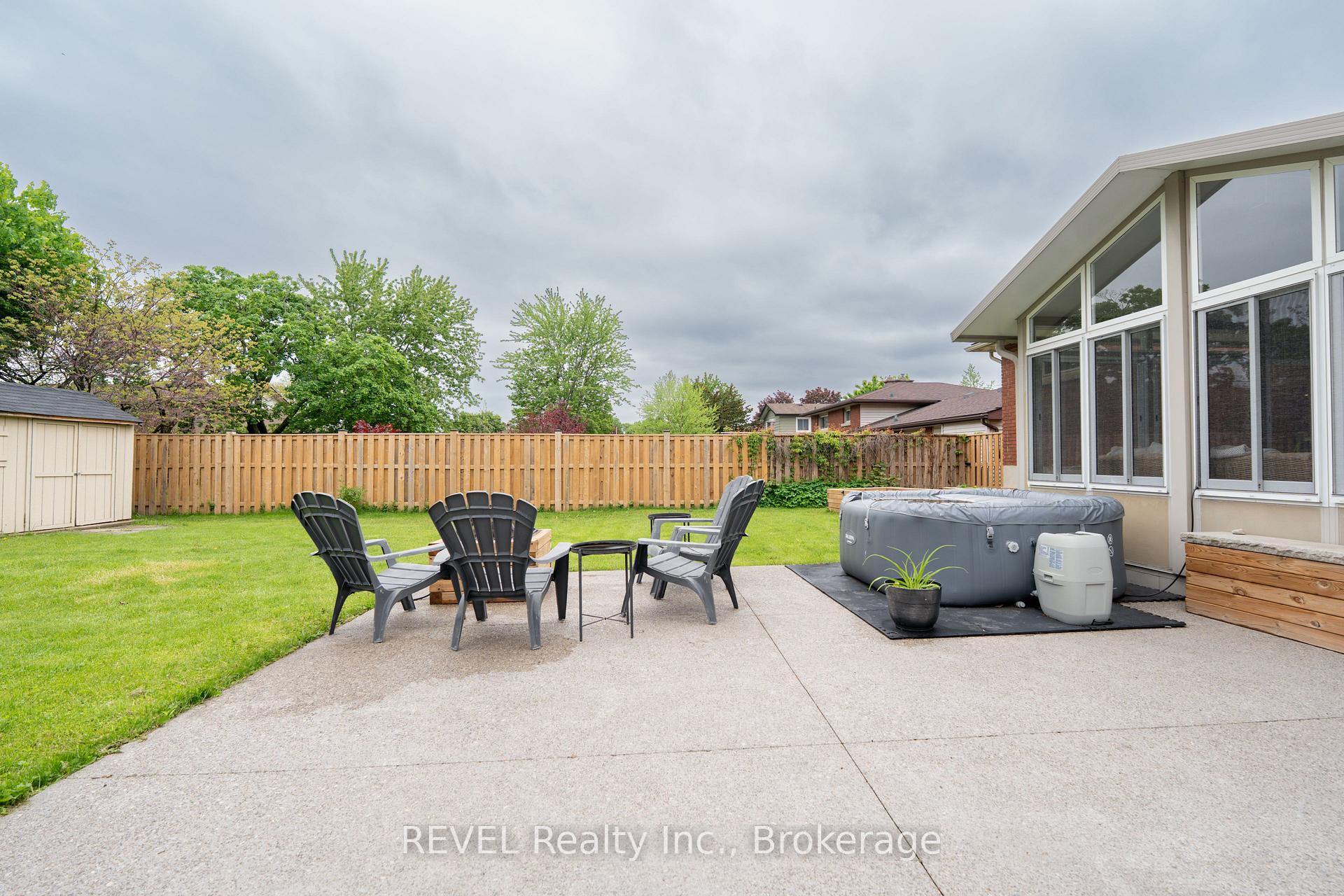 Photo 33 of 4480 Queensway Gardens, Niagara Falls, Morrison — HOMEH