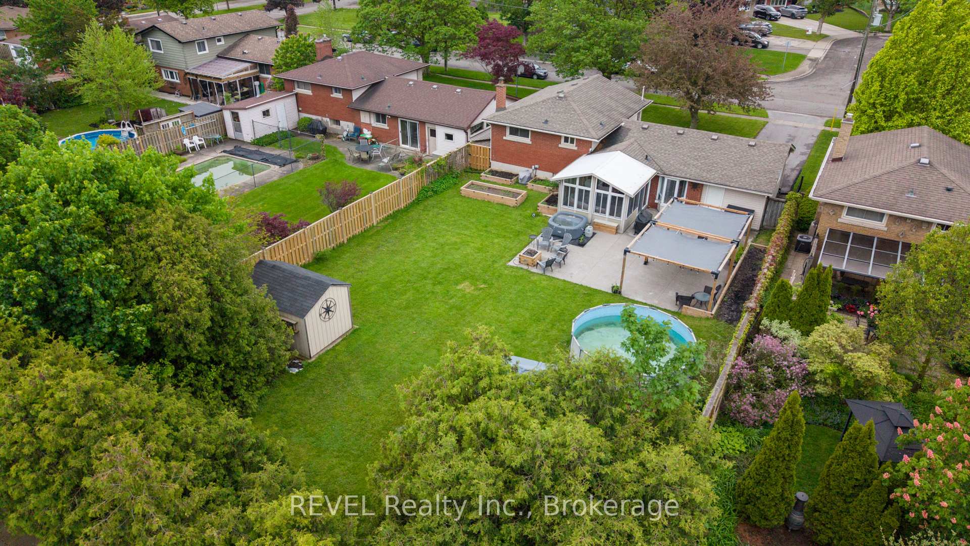 Photo 35 of 4480 Queensway Gardens, Niagara Falls, Morrison — HOMEH