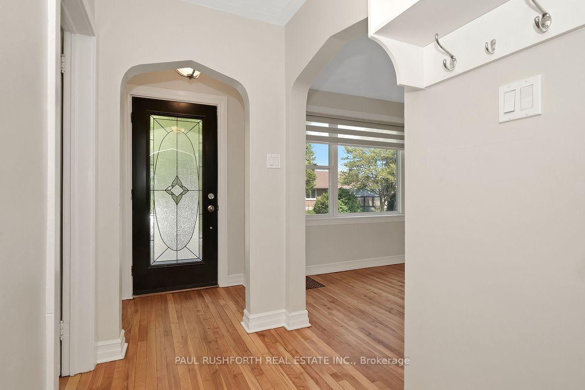 Photo 4 of 1072 Richard Avenue, Ottawa, Billings Bridge — HOMEH