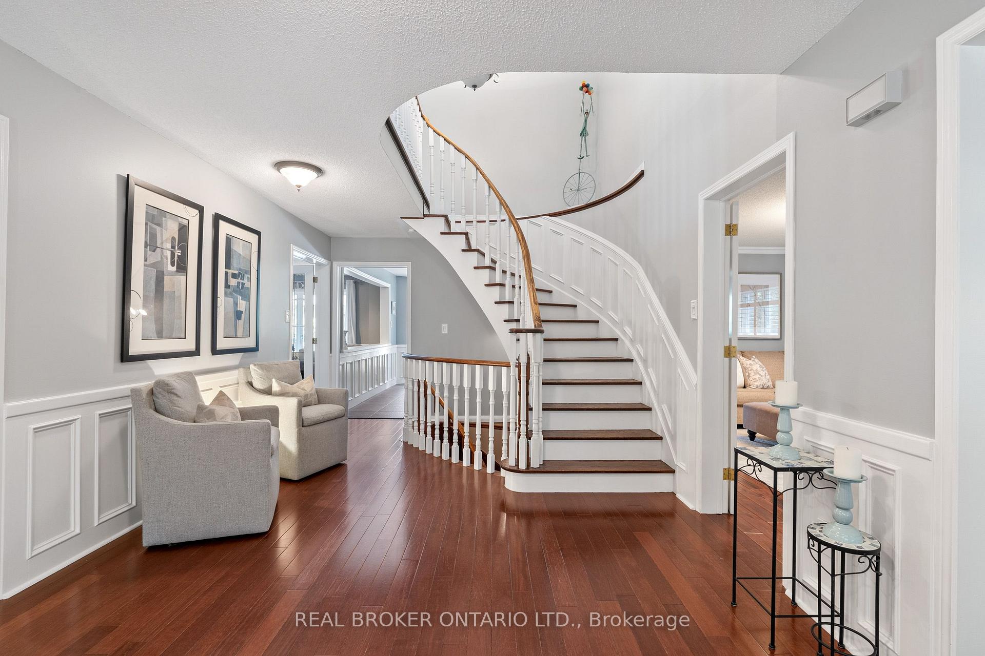 Photo 5 of 1291 Windrush Drive, Oakville, Glen Abbey — HOMEH