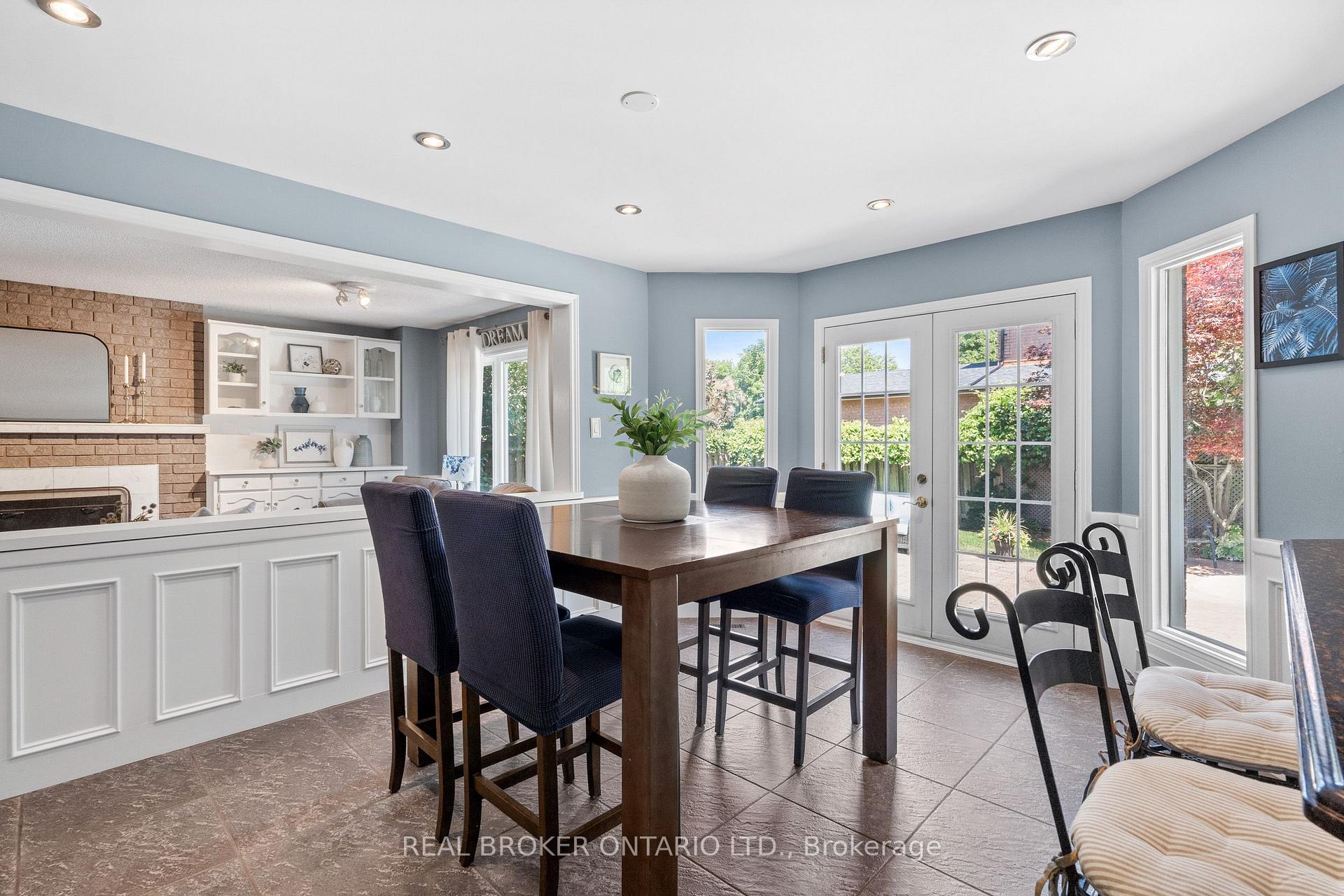 Photo 8 of 1291 Windrush Drive, Oakville, Glen Abbey — HOMEH