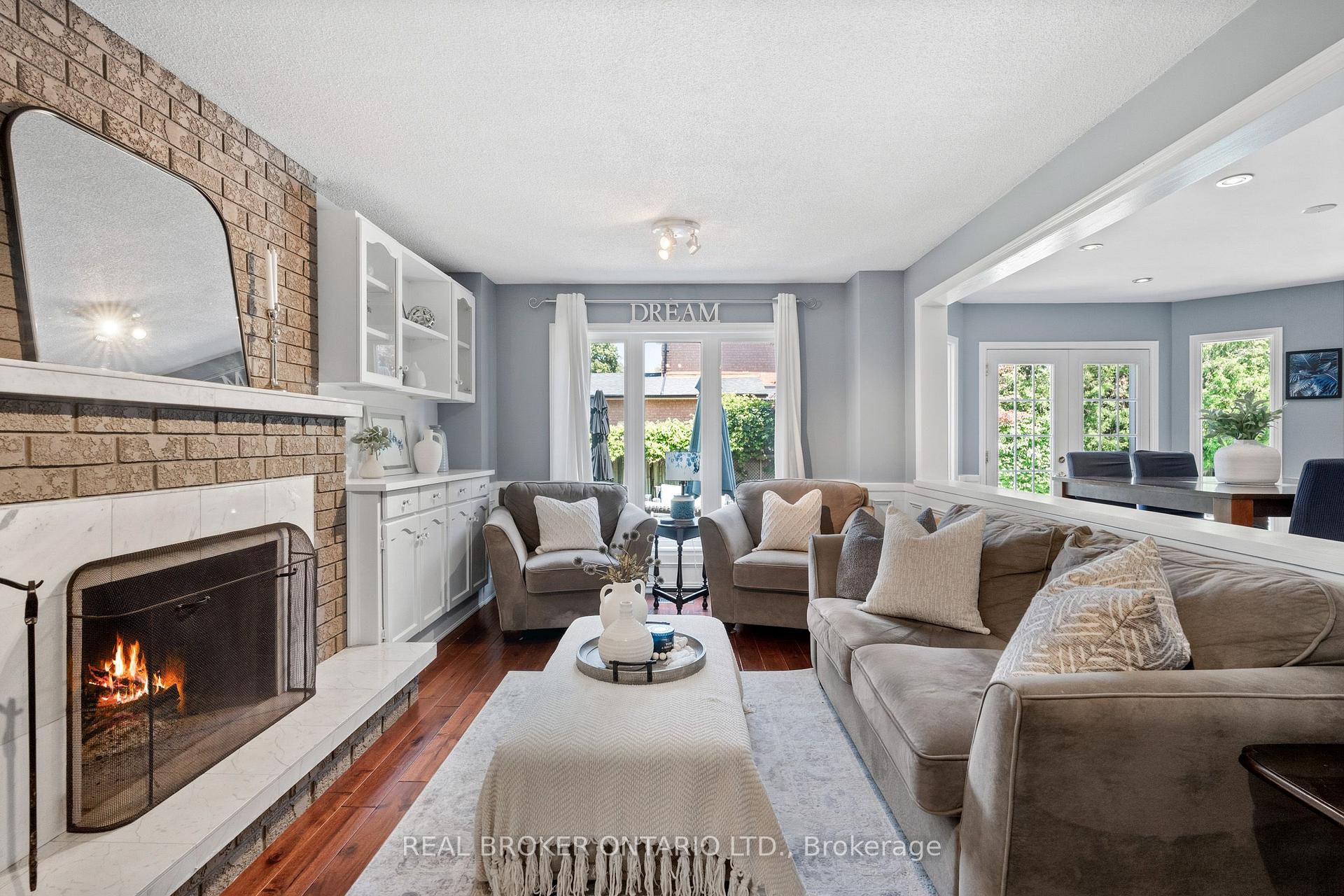 Photo 13 of 1291 Windrush Drive, Oakville, Glen Abbey — HOMEH