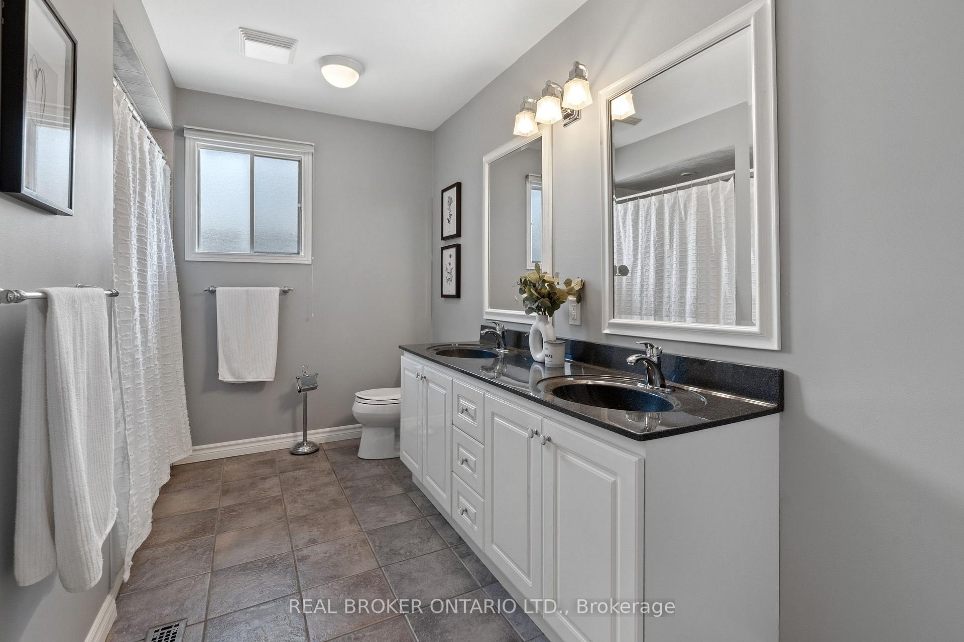 Photo 31 of 1291 Windrush Drive, Oakville, Glen Abbey — HOMEH