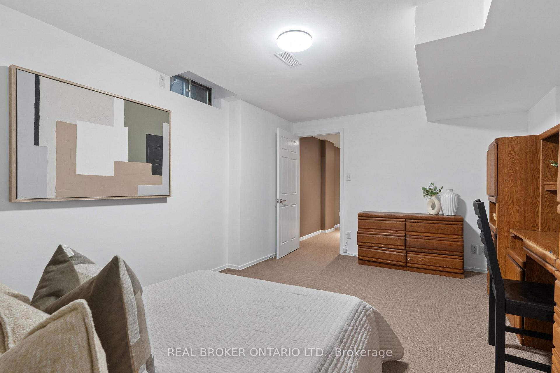Photo 40 of 1291 Windrush Drive, Oakville, Glen Abbey — HOMEH