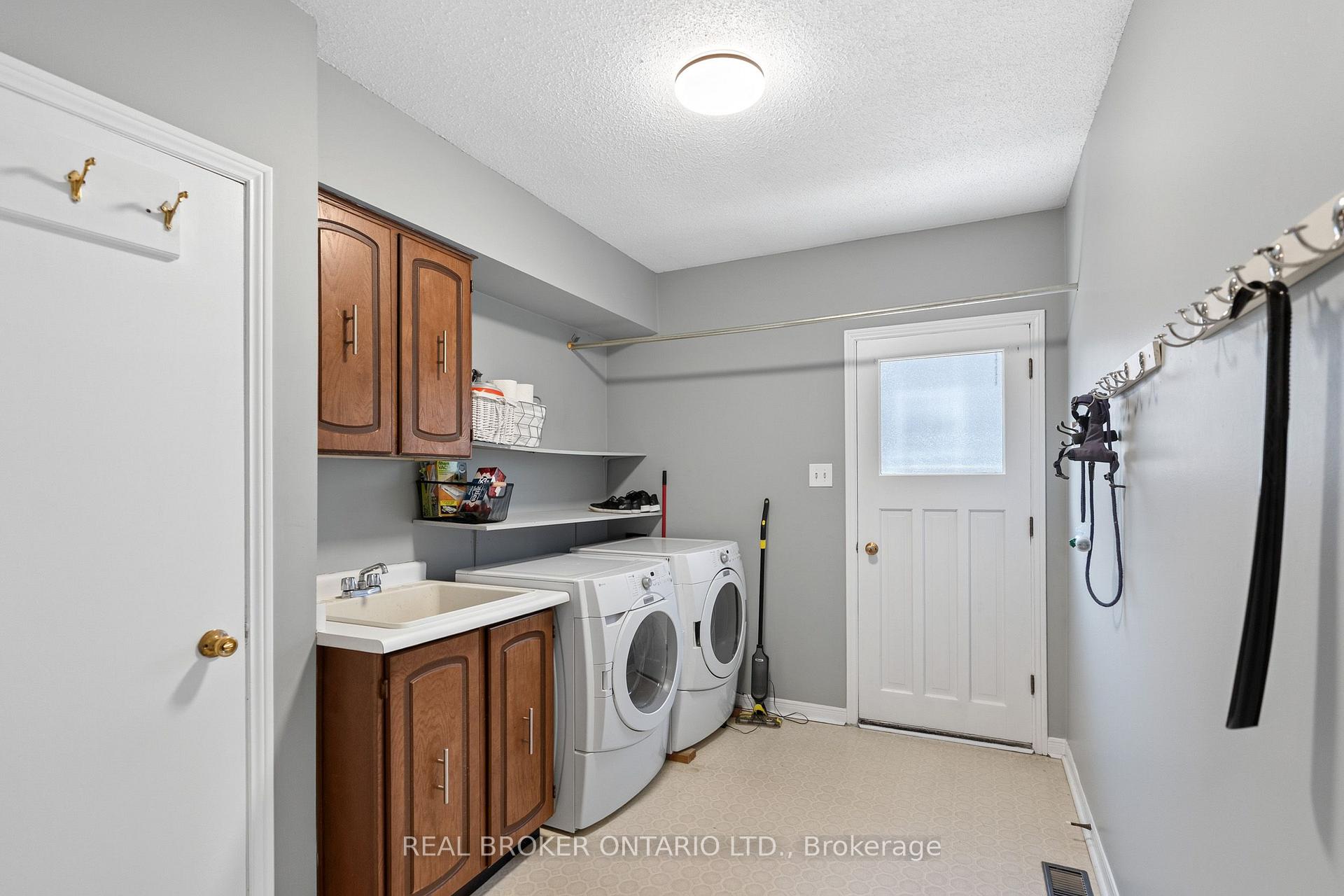 Photo 41 of 1291 Windrush Drive, Oakville, Glen Abbey — HOMEH