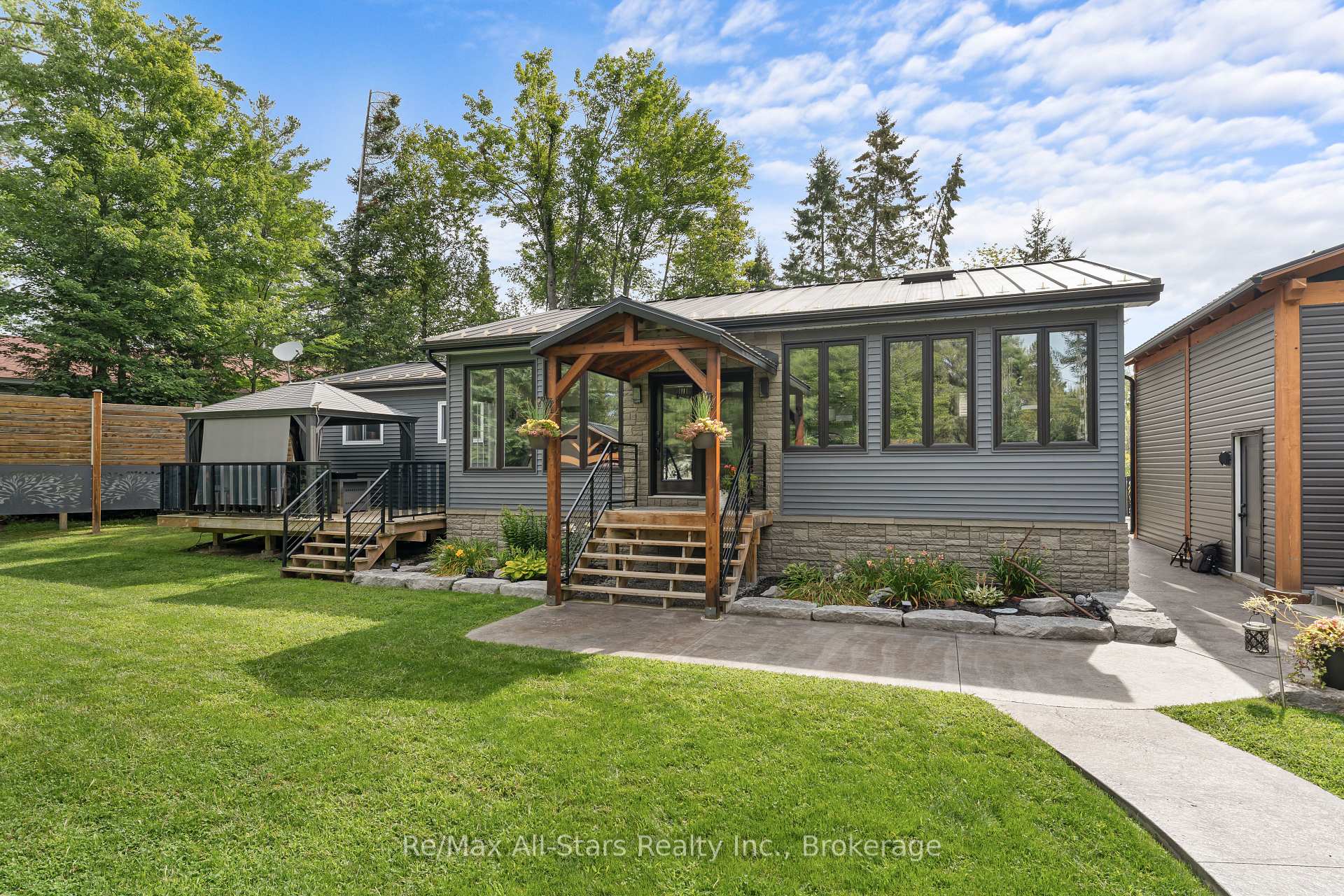 Photo 1 of 30 River Road, Kawartha Lakes, Fenelon Falls — HOMEH
