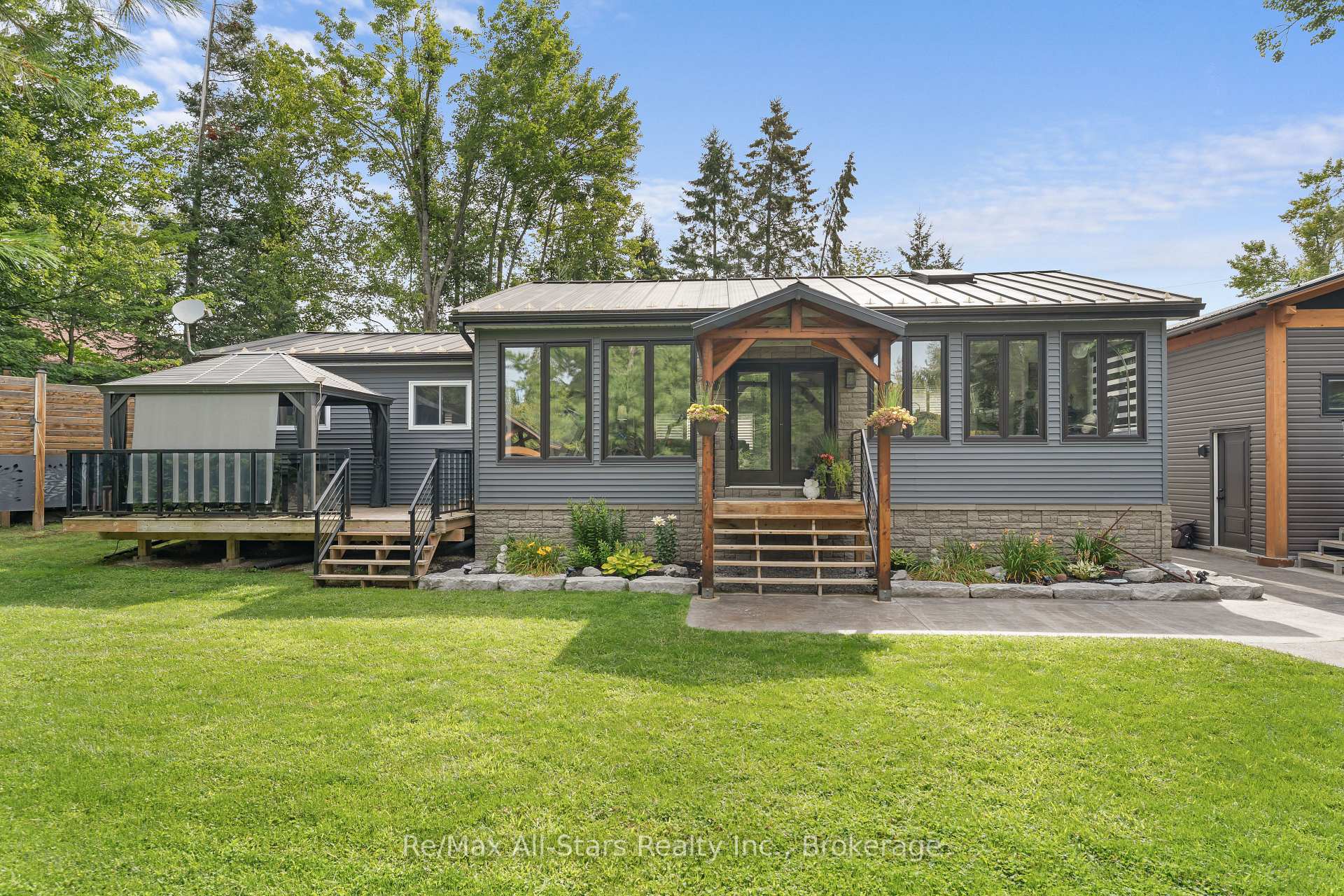 Photo 2 of 30 River Road, Kawartha Lakes, Fenelon Falls — HOMEH