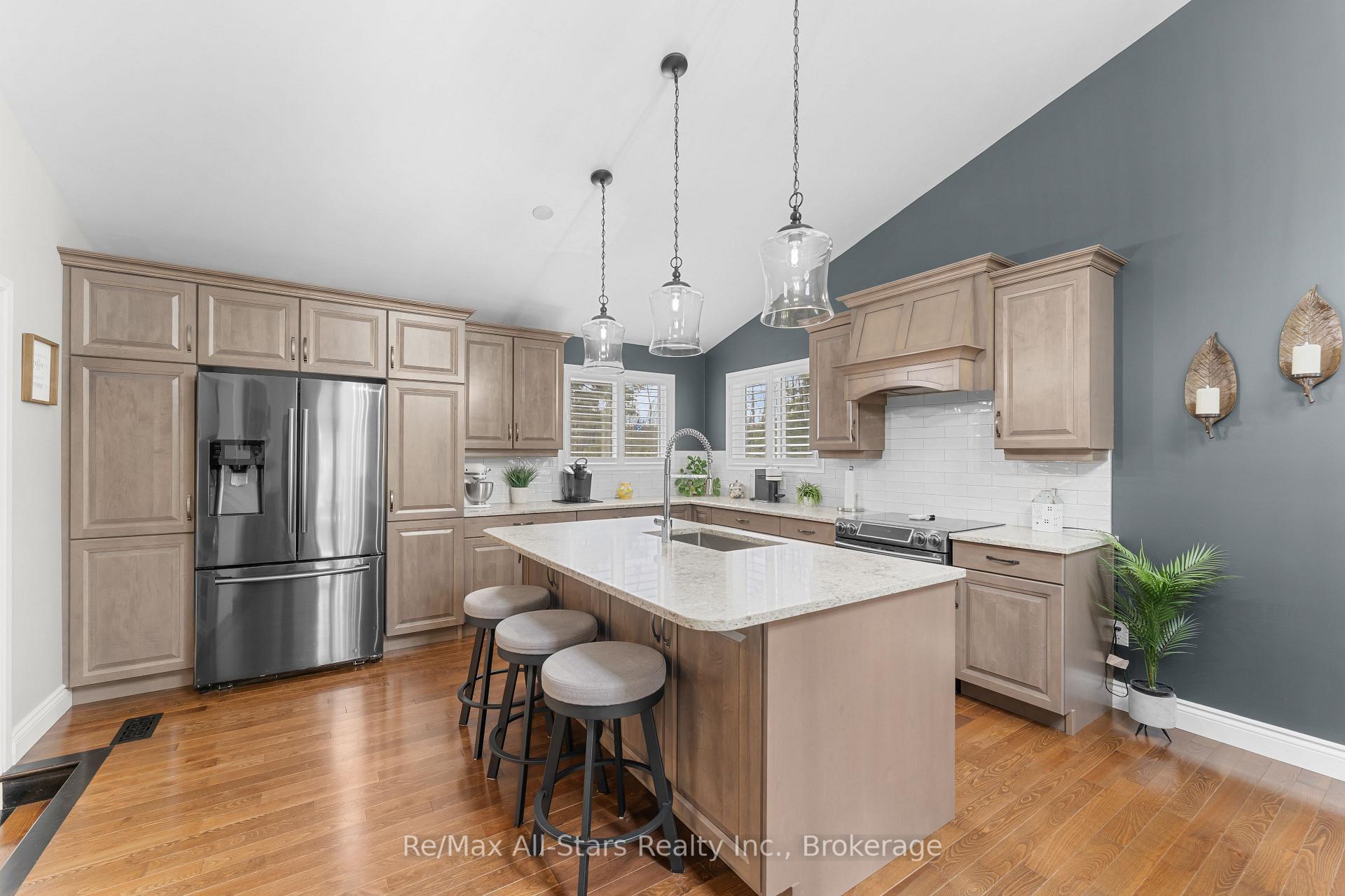 Photo 11 of 30 River Road, Kawartha Lakes, Fenelon Falls — HOMEH