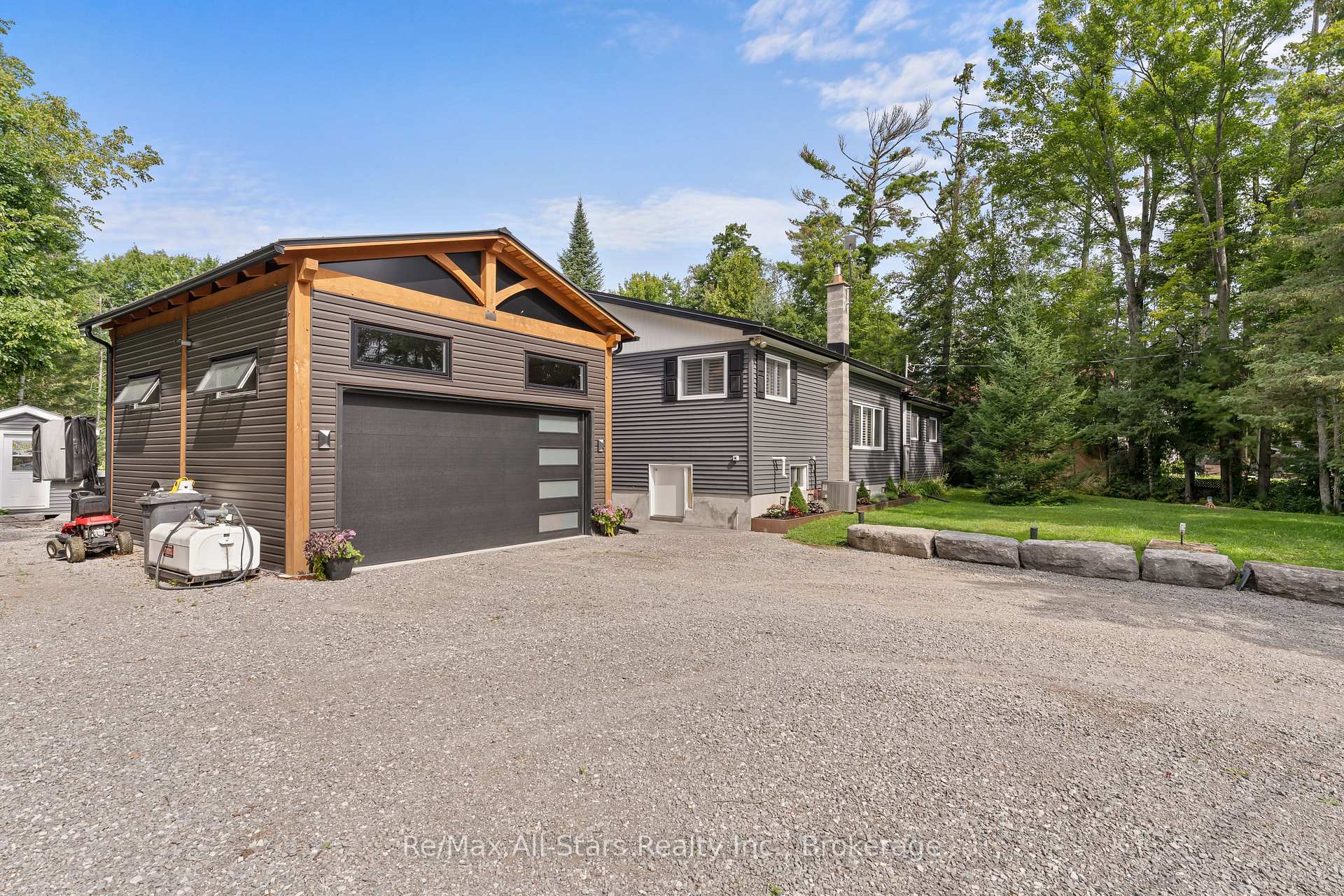 Photo 36 of 30 River Road, Kawartha Lakes, Fenelon Falls — HOMEH