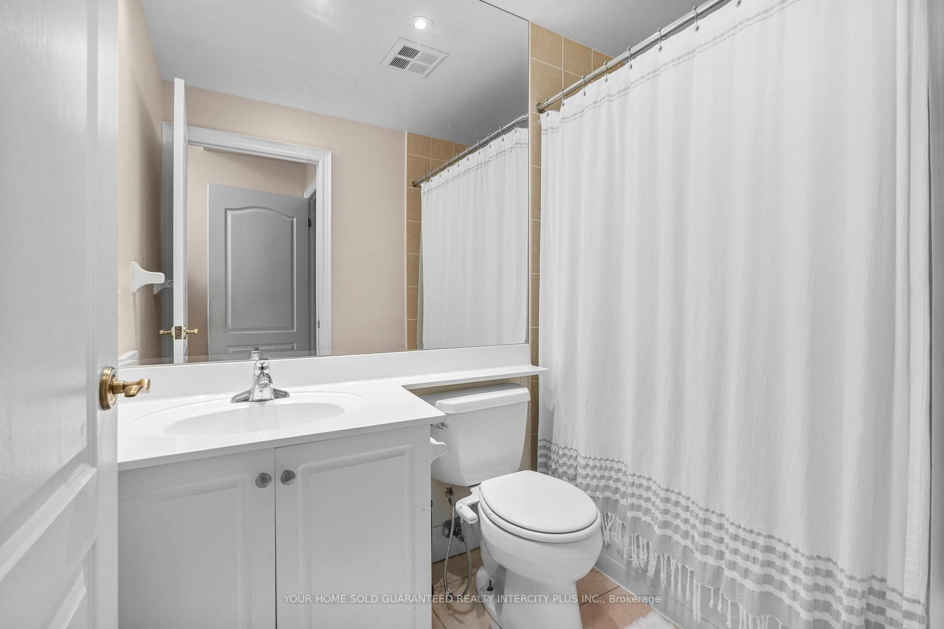 Photo 21 of Unit 811, 1 Clairtrell Road, North York, Willowdale East — HOMEH