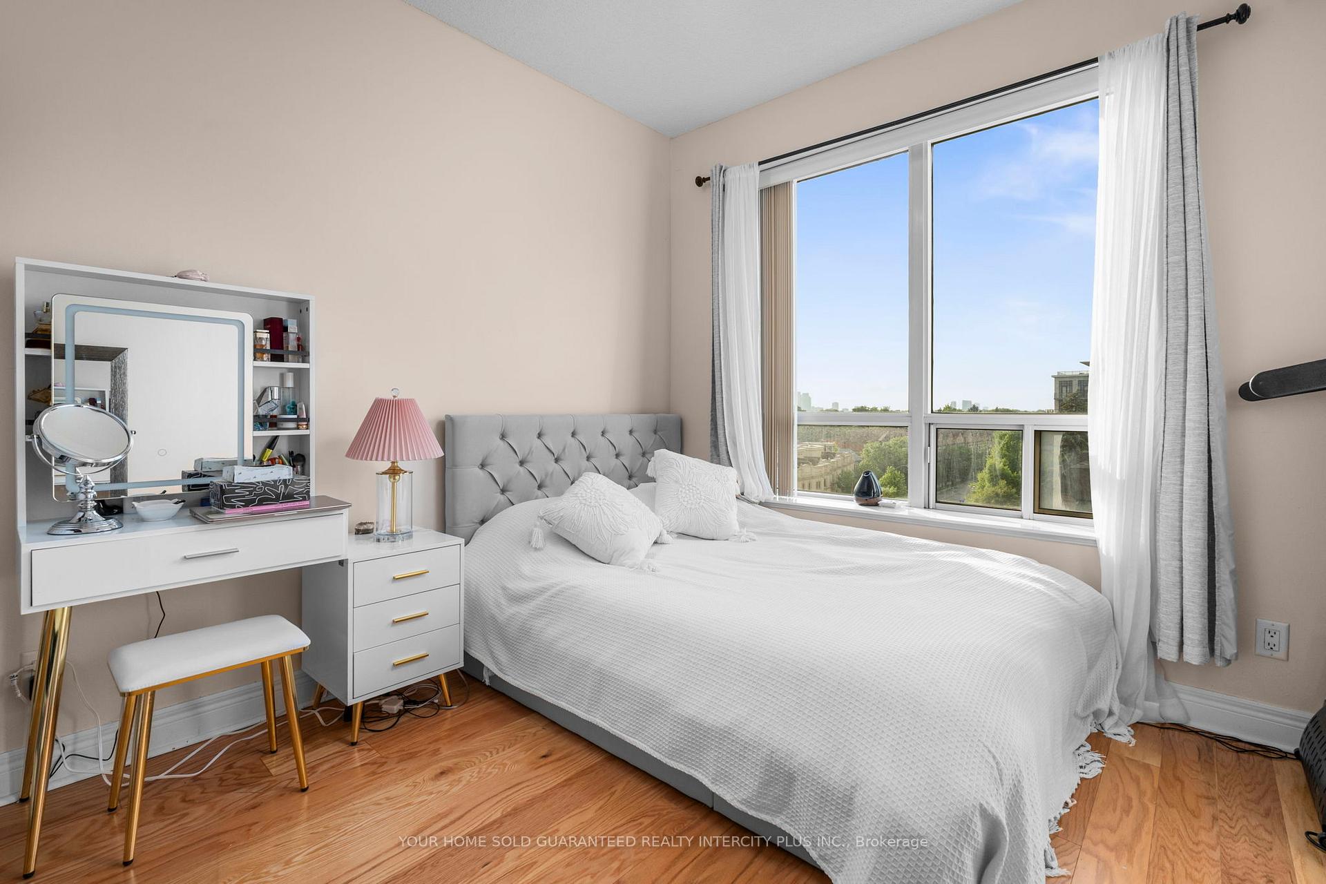 Photo 23 of Unit 811, 1 Clairtrell Road, North York, Willowdale East — HOMEH