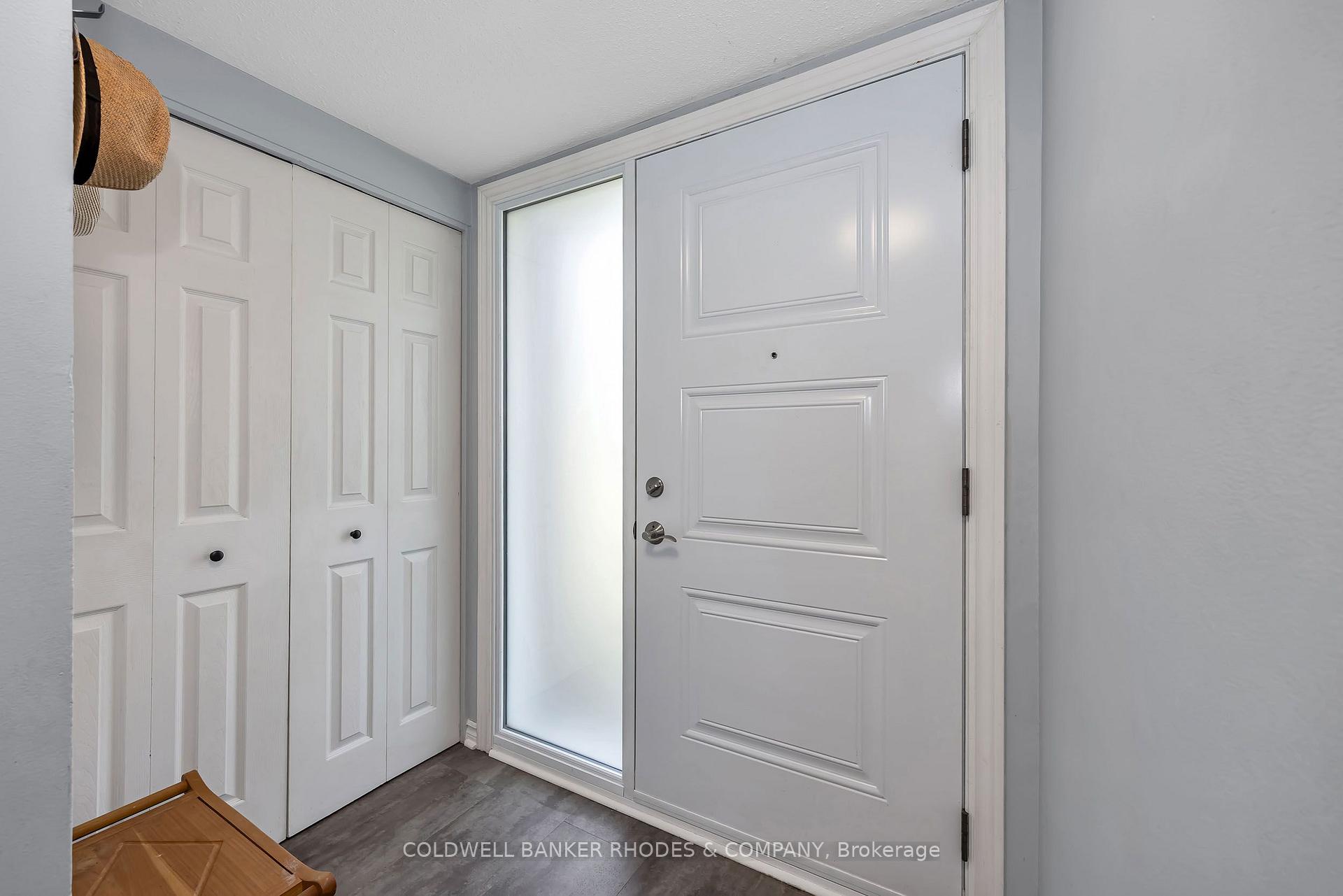 Photo 3 of 68 Costello Avenue, Ottawa, Leslie Park — HOMEH
