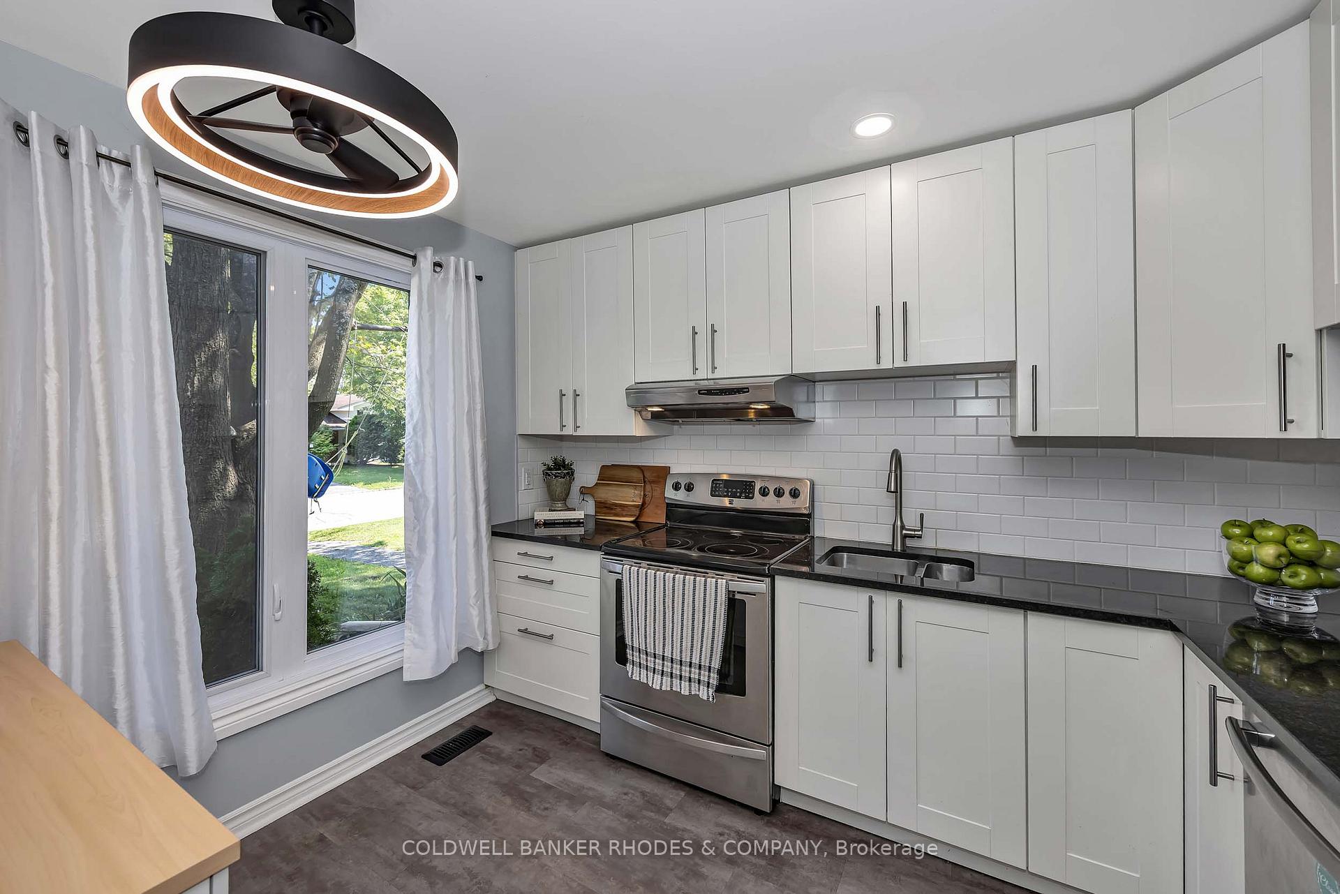 Photo 7 of 68 Costello Avenue, Ottawa, Leslie Park — HOMEH
