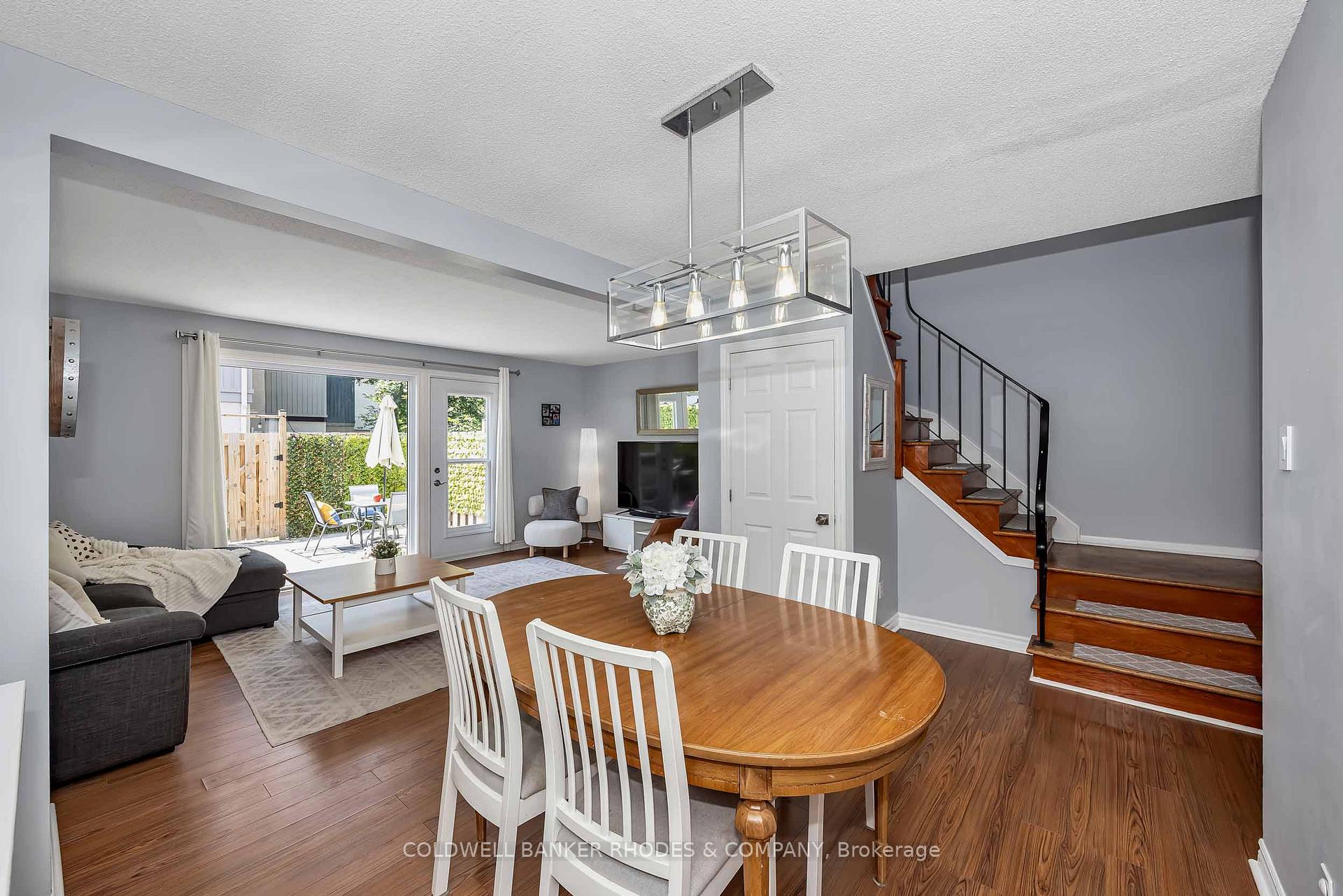 Photo 9 of 68 Costello Avenue, Ottawa, Leslie Park — HOMEH