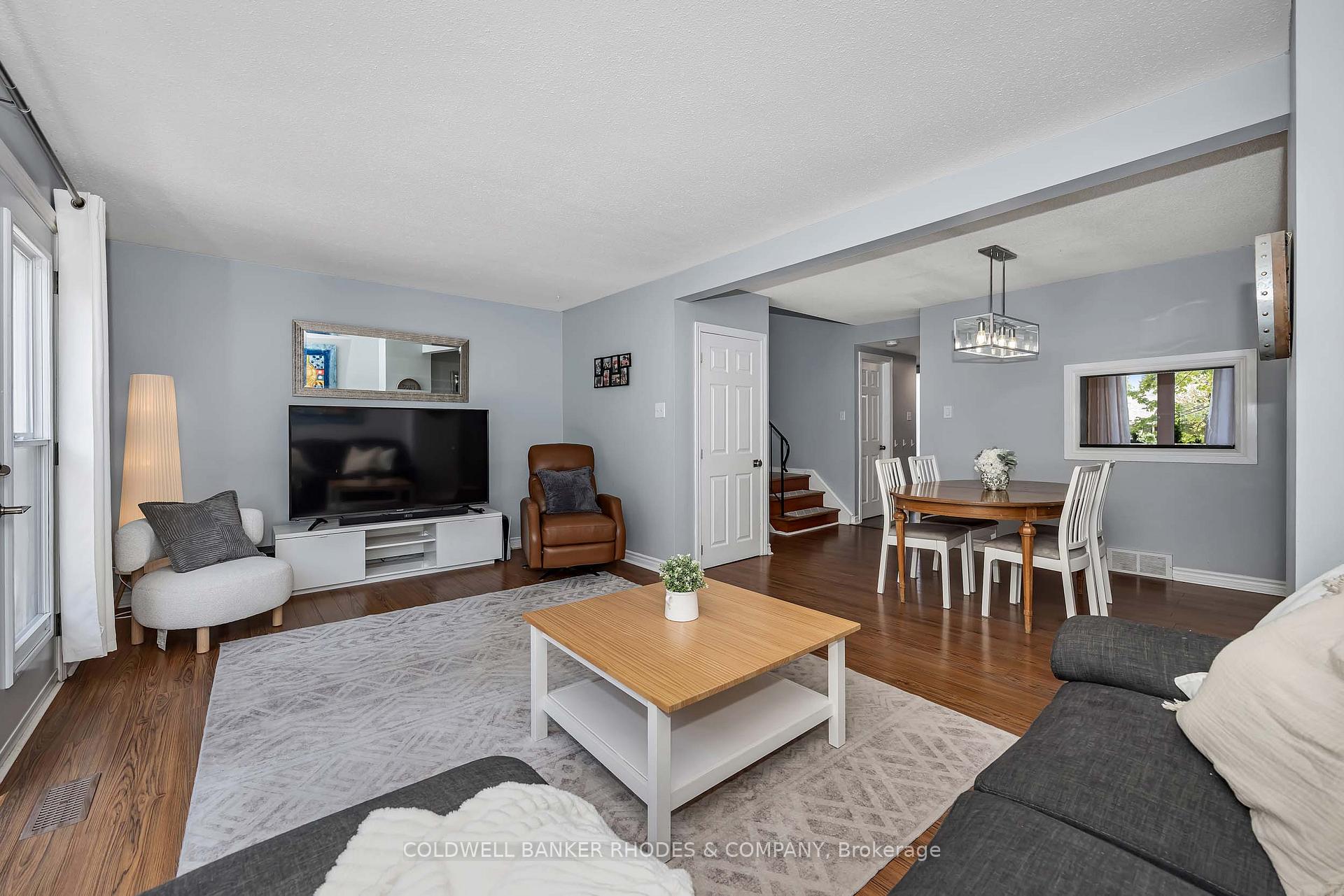 Photo 13 of 68 Costello Avenue, Ottawa, Leslie Park — HOMEH