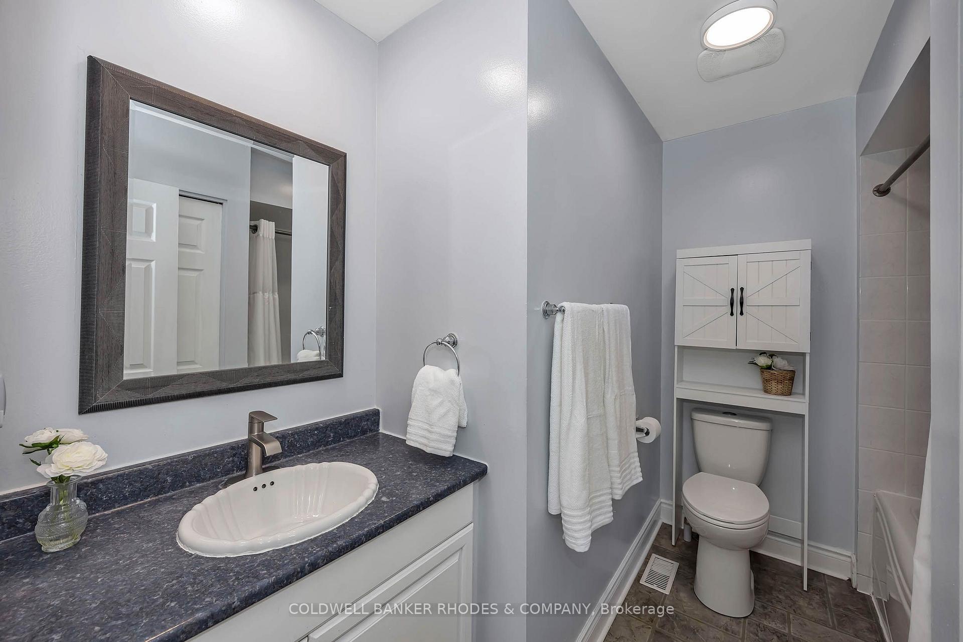 Photo 23 of 68 Costello Avenue, Ottawa, Leslie Park — HOMEH