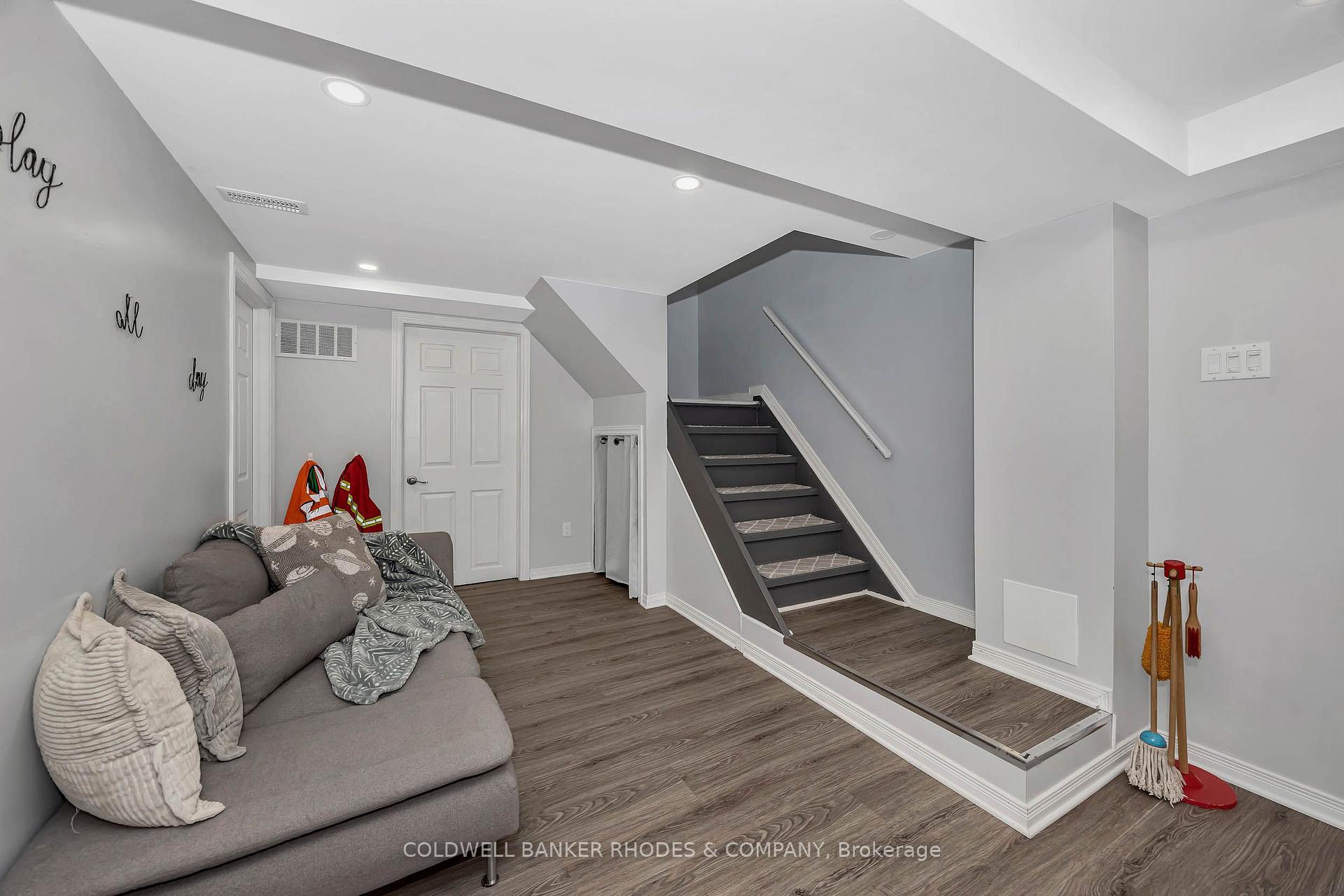 Photo 28 of 68 Costello Avenue, Ottawa, Leslie Park — HOMEH