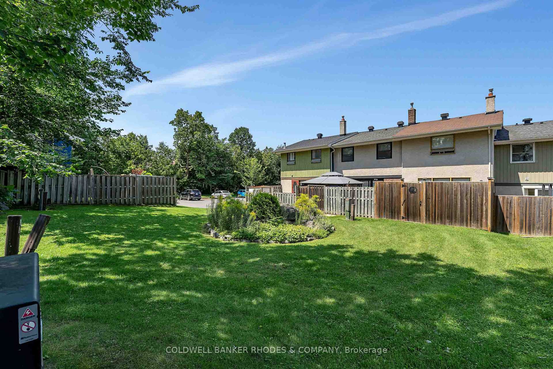 Photo 34 of 68 Costello Avenue, Ottawa, Leslie Park — HOMEH