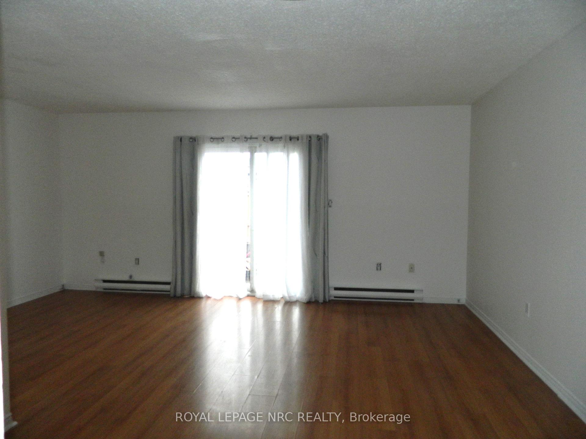 Photo 6 of Unit 53, 65 Dorchester Boulevard, St. Catharines, Carlton/Bunting — HOMEH