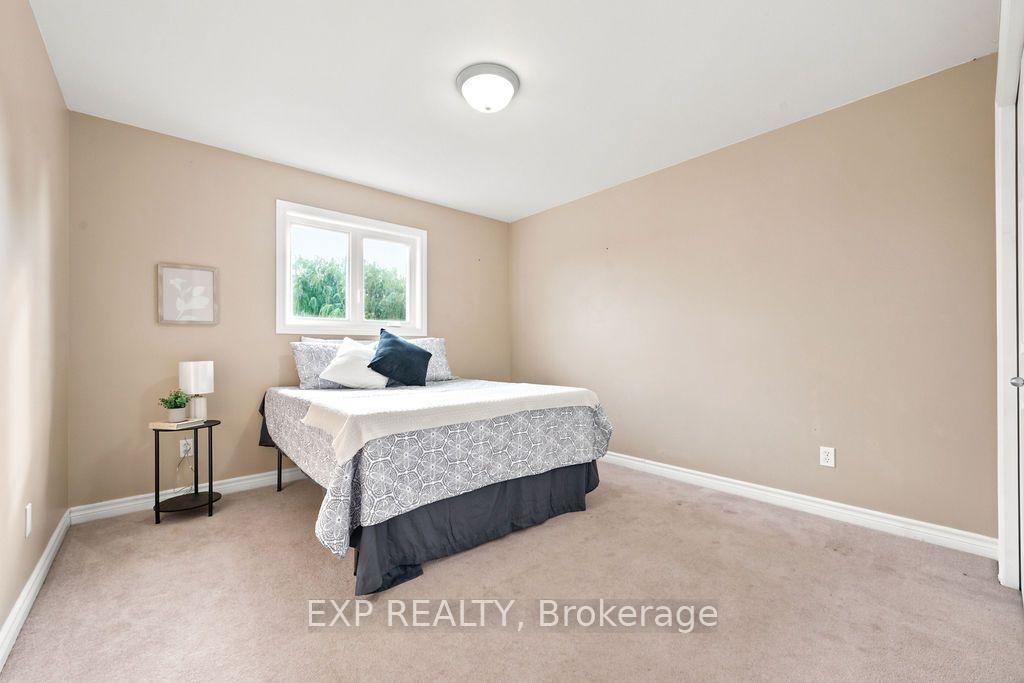 Photo 32 of 131 Elk Street, Renfrew, Renfrew — HOMEH
