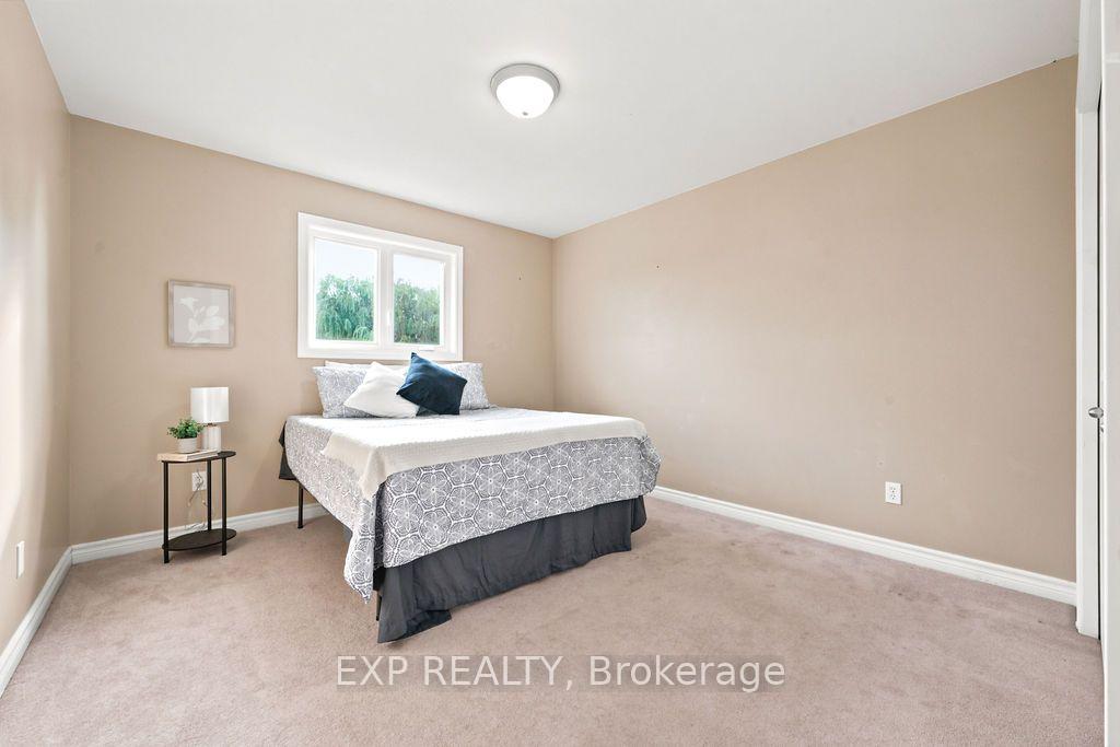 Photo 34 of 131 Elk Street, Renfrew, Renfrew — HOMEH