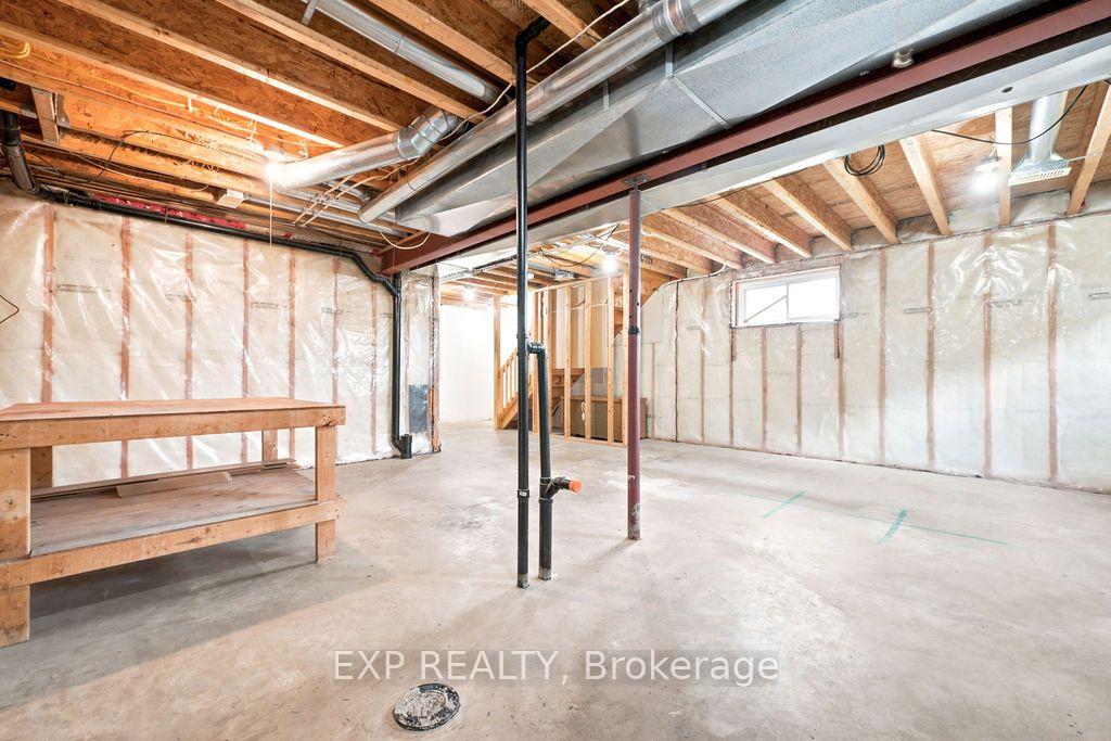Photo 36 of 131 Elk Street, Renfrew, Renfrew — HOMEH