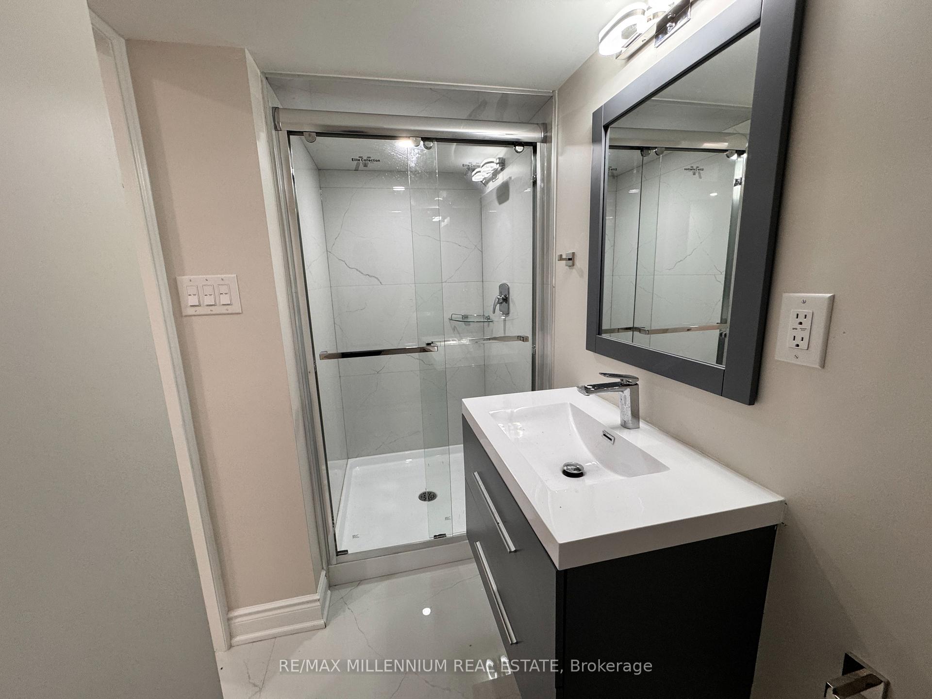 Photo 8 of 30 Boswell Drive, Brampton, Bram East — HOMEH