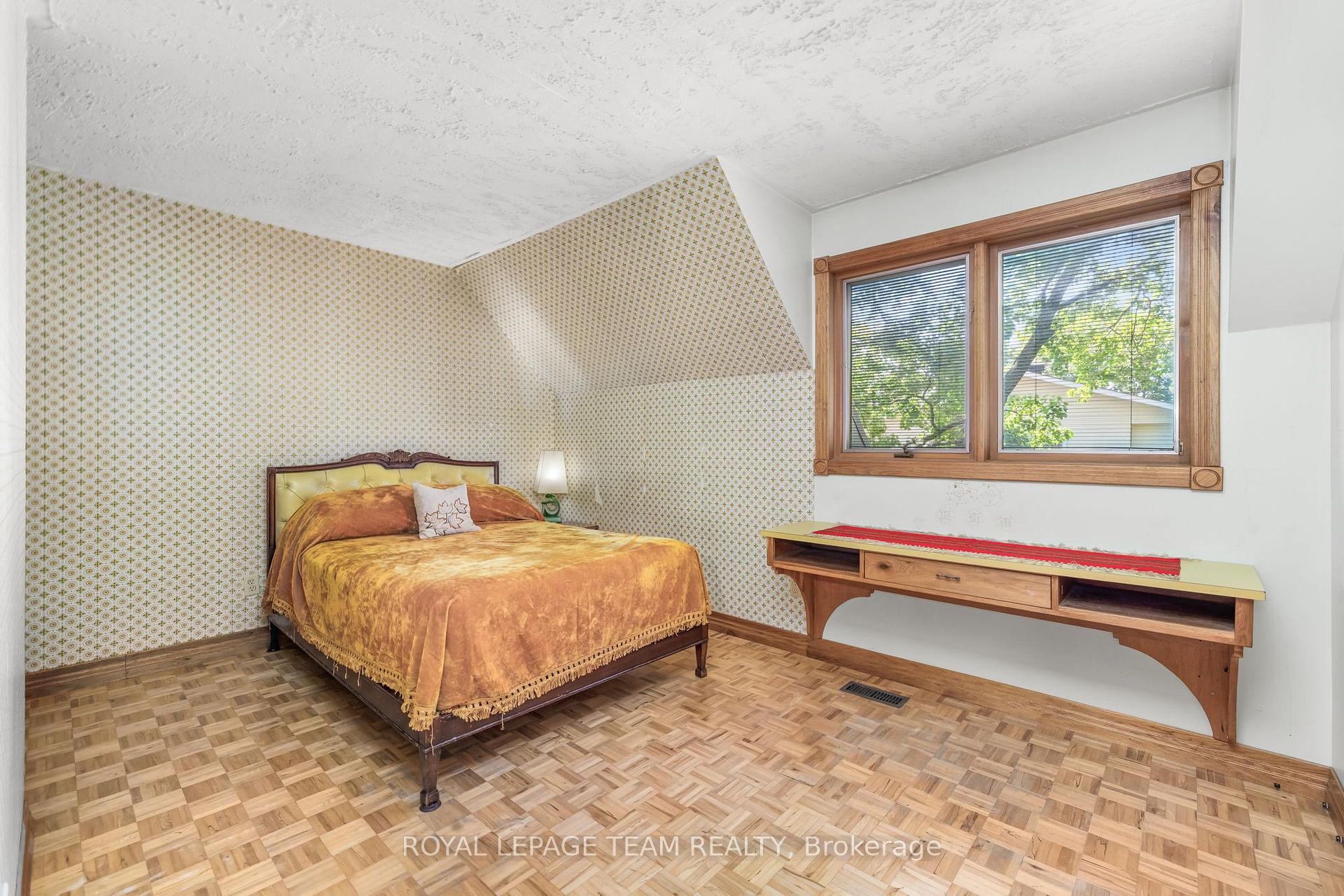 Photo 29 of 14 Taunton Place, Ottawa, Rothwell Heights — HOMEH