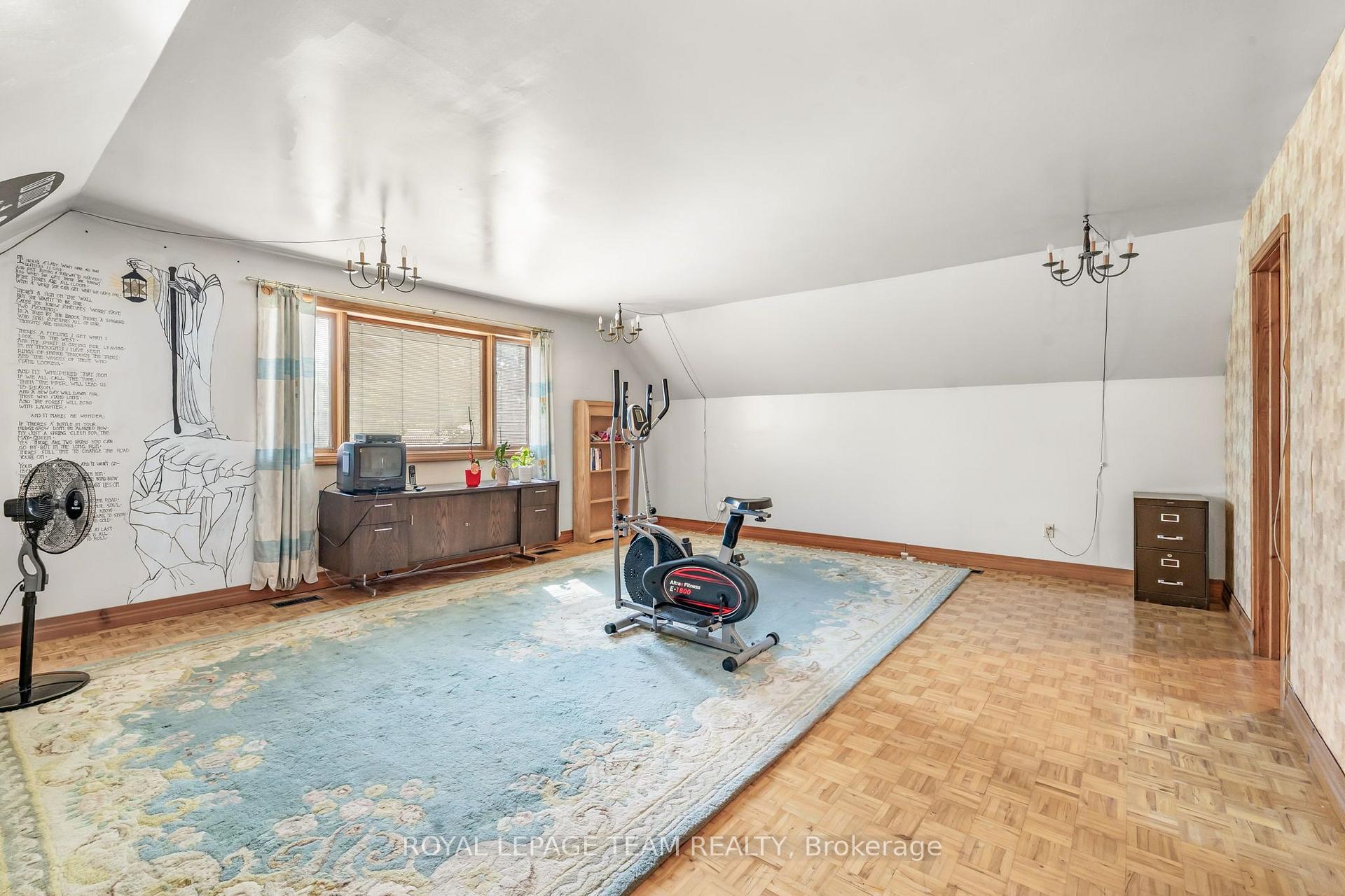 Photo 30 of 14 Taunton Place, Ottawa, Rothwell Heights — HOMEH