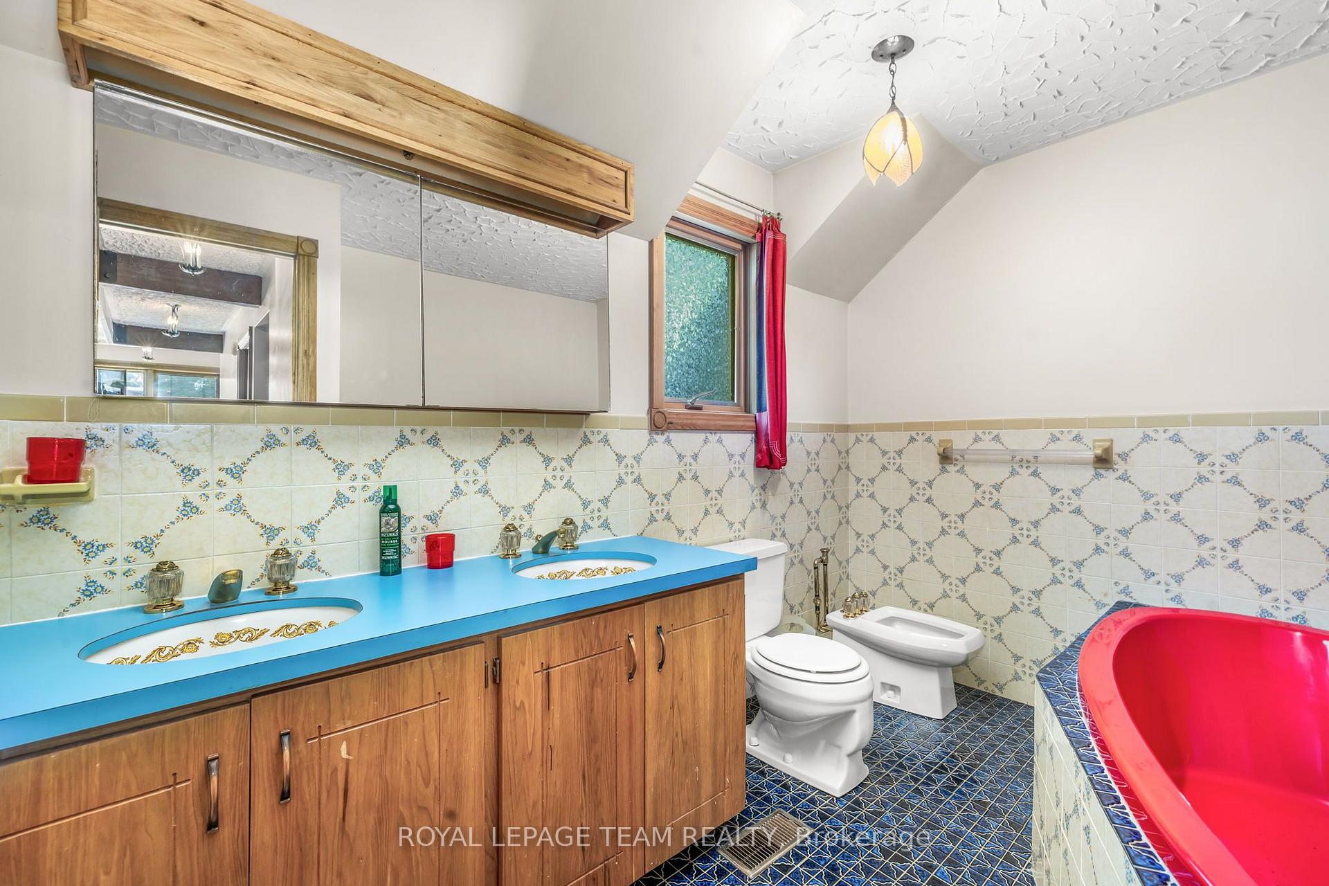 Photo 34 of 14 Taunton Place, Ottawa, Rothwell Heights — HOMEH