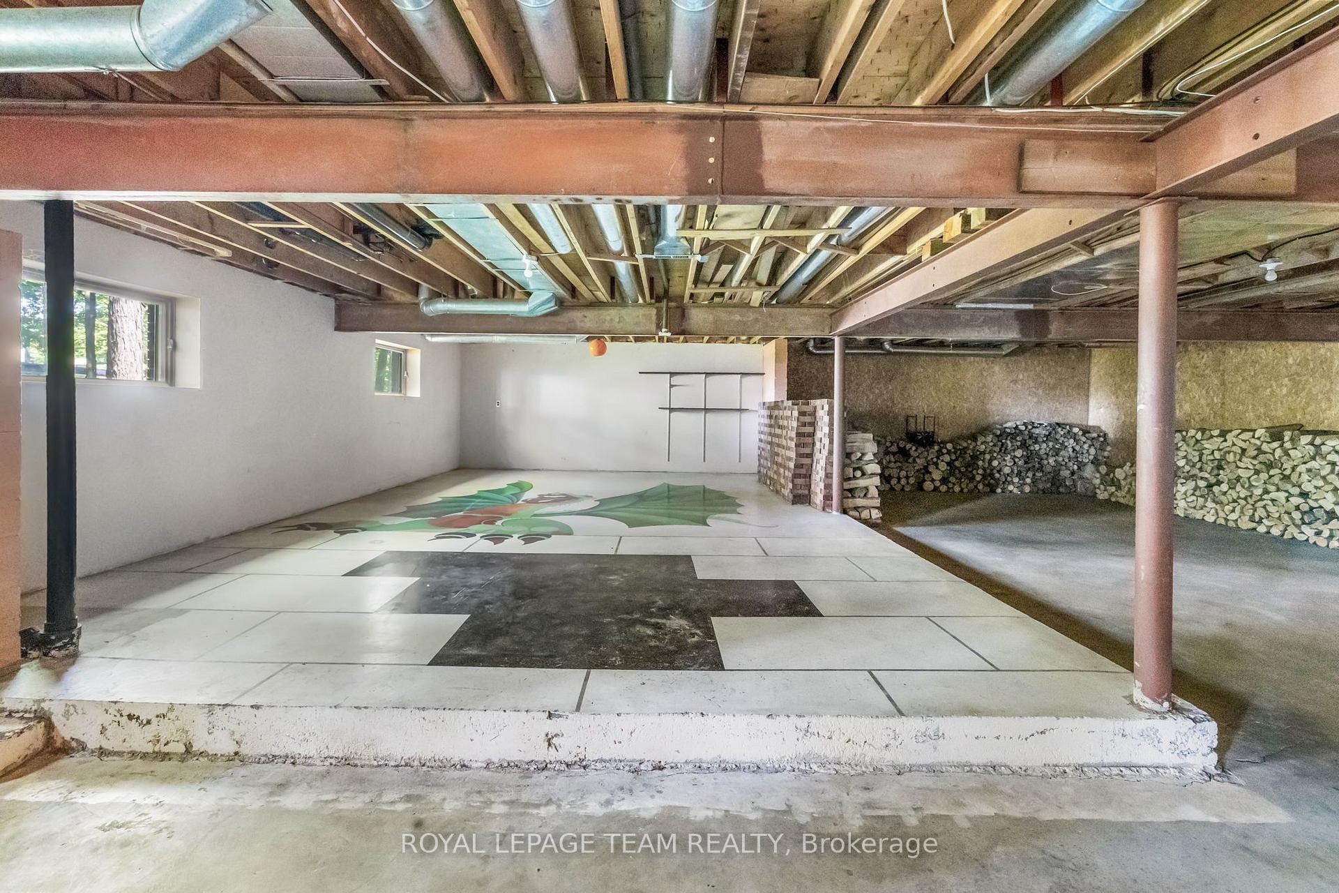 Photo 36 of 14 Taunton Place, Ottawa, Rothwell Heights — HOMEH