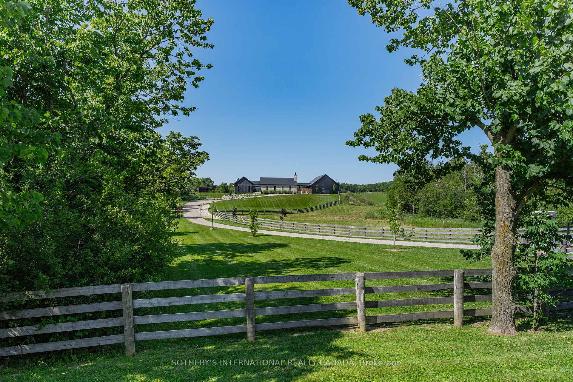 Photo 2 of 6808 Gore Road, Puslinch, Crieff/Aikensville/Killean — HOMEH