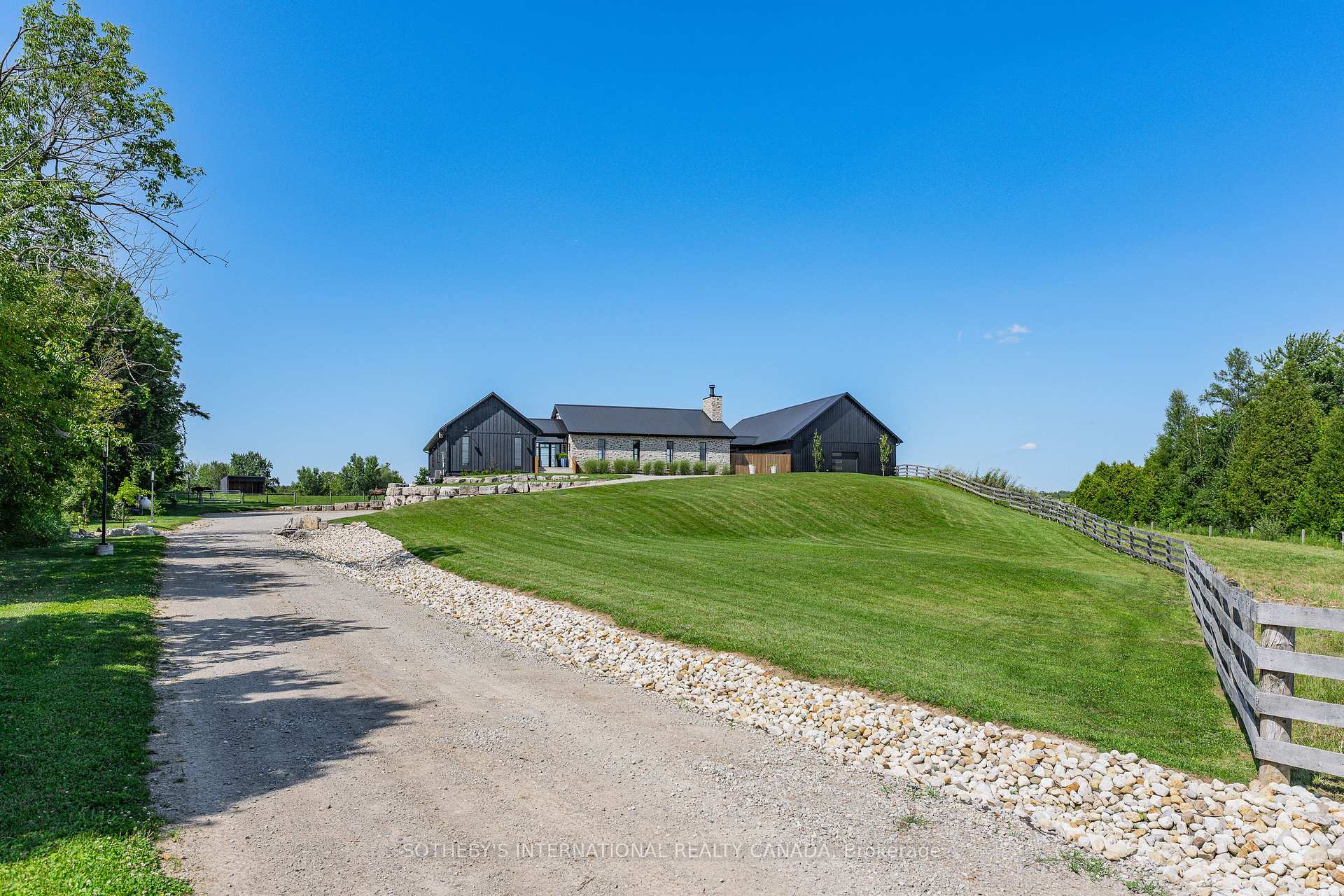 Photo 5 of 6808 Gore Road, Puslinch, Crieff/Aikensville/Killean — HOMEH