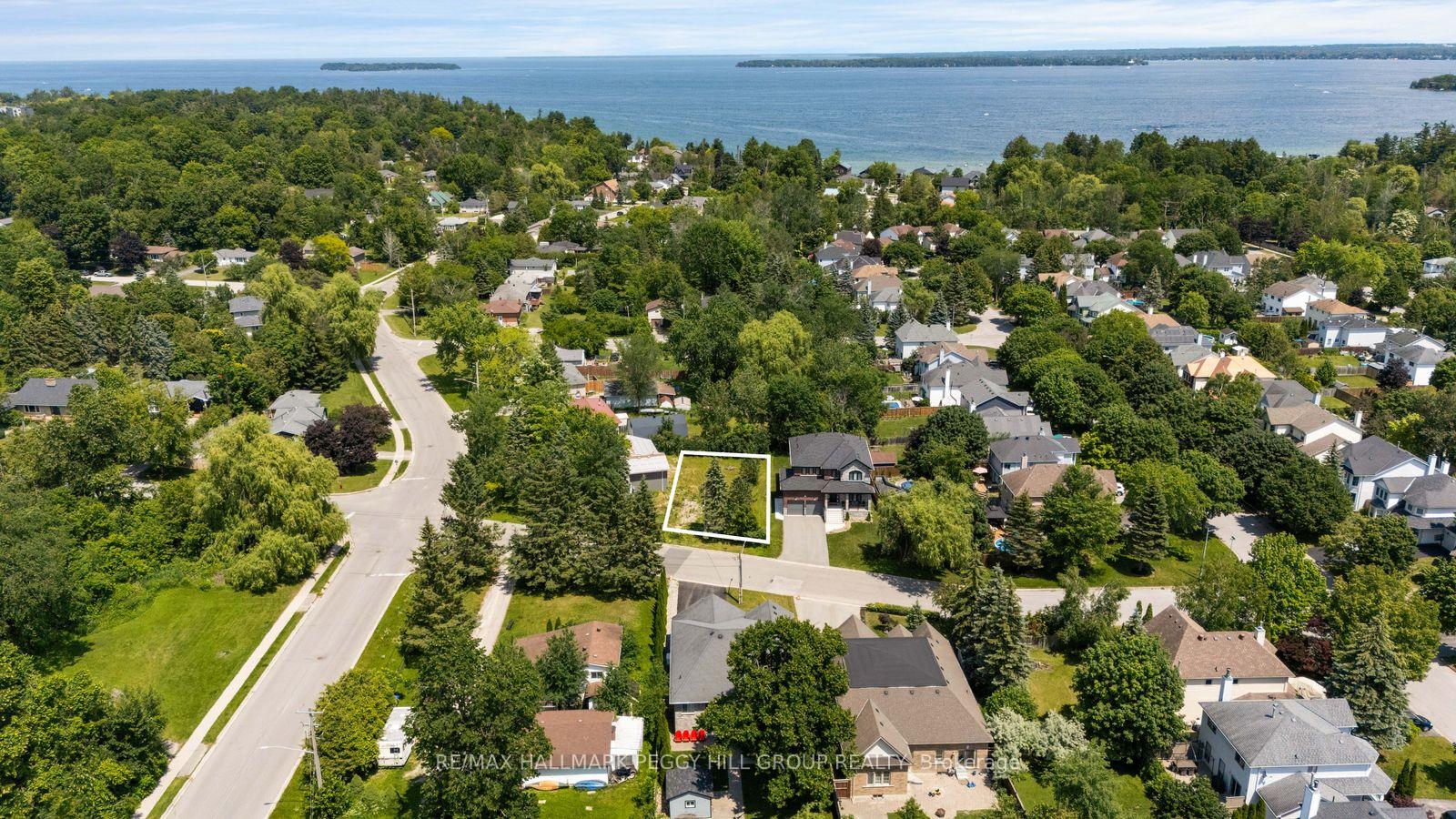 Photo 2 of 1953 St Paul Road, Innisfil, Alcona — HOMEH